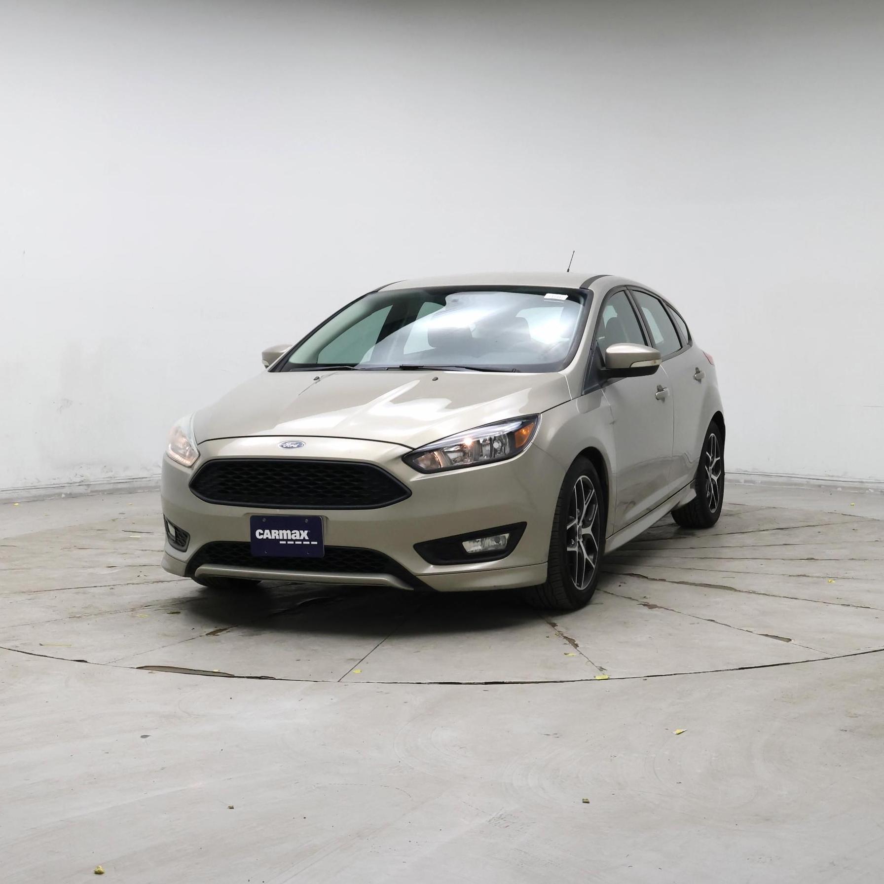Thumbnail: 2016 Ford Focus - 4