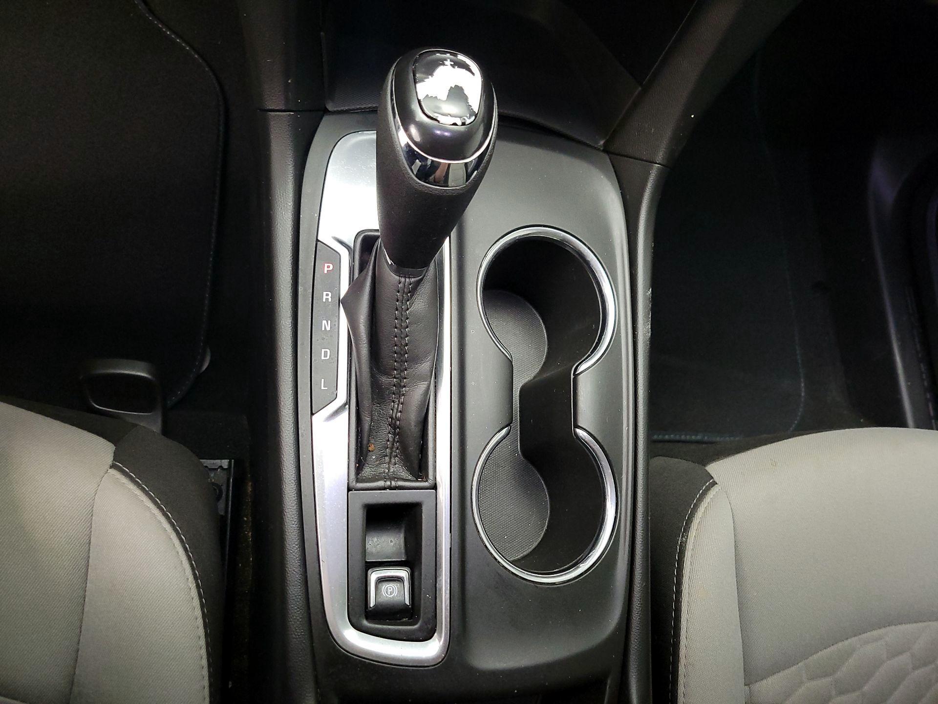 Thumbnail: 2019 Chevrolet Equinox - 17