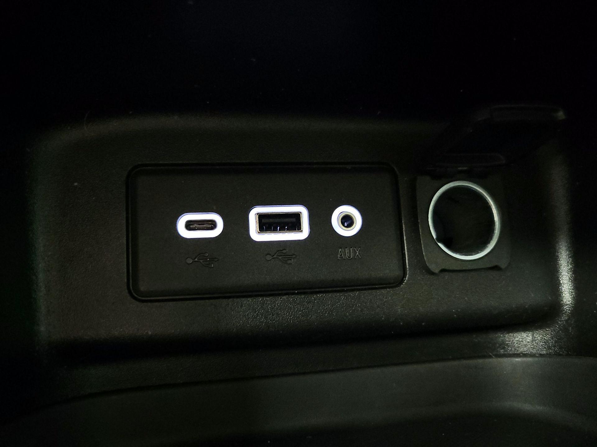 Thumbnail: 2019 Chevrolet Equinox - 18