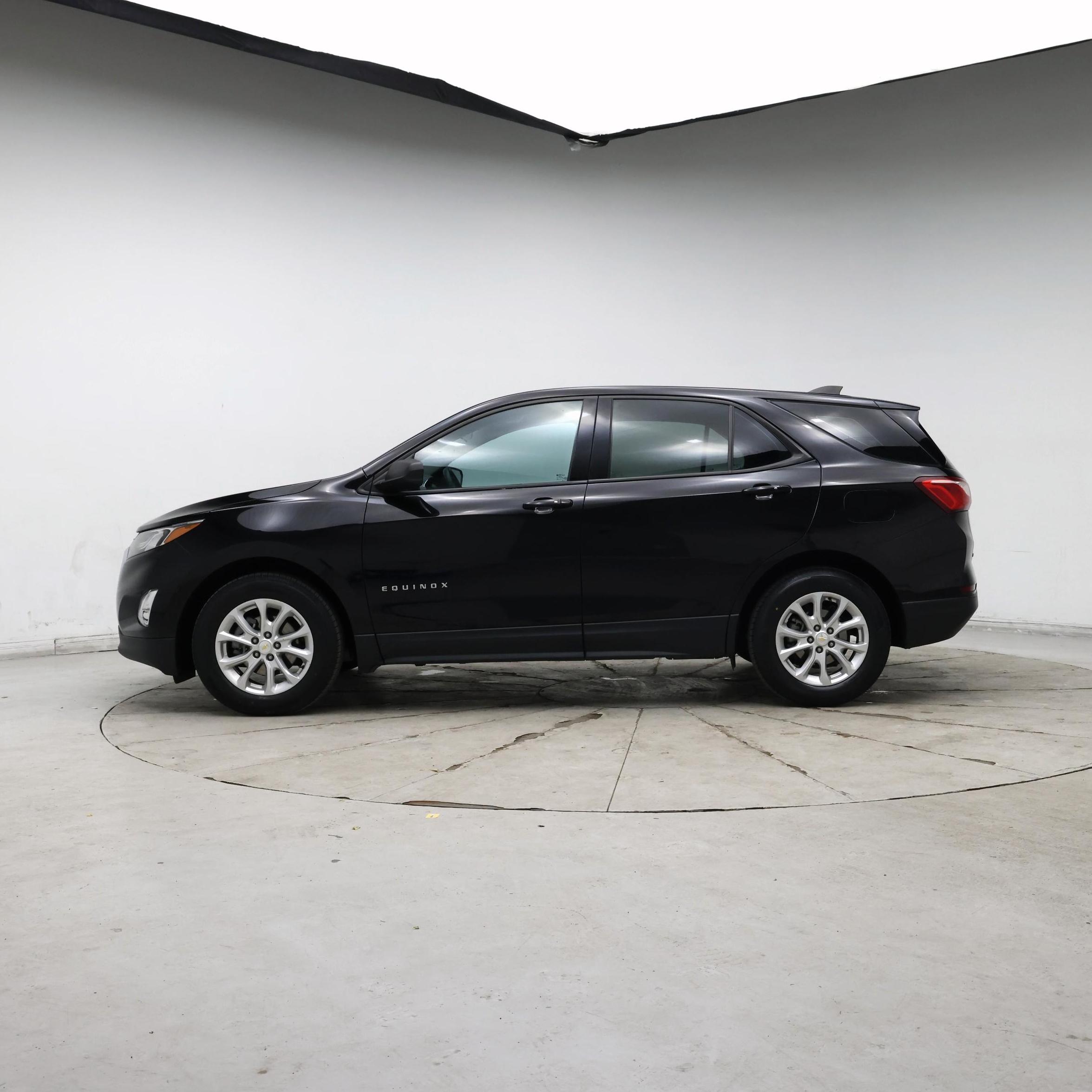 Thumbnail: 2019 Chevrolet Equinox - 3