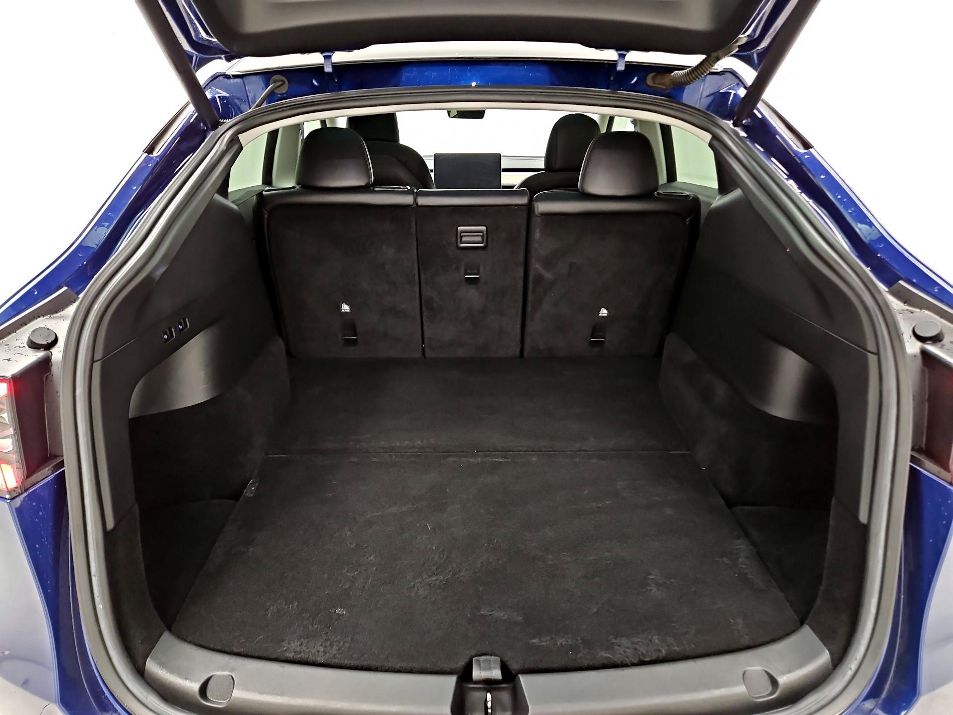 Thumbnail: 2021 Tesla Model Y - 19