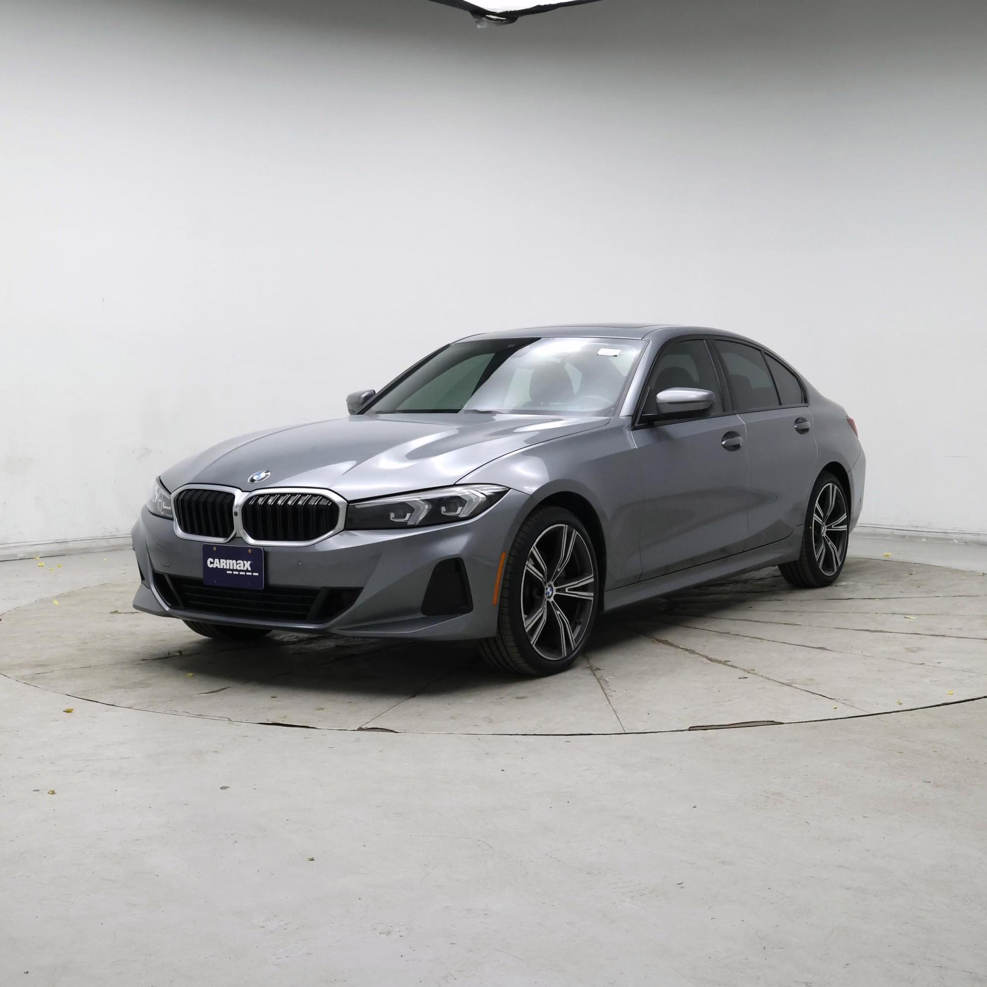 Thumbnail: 2023 BMW 3 Series - 4