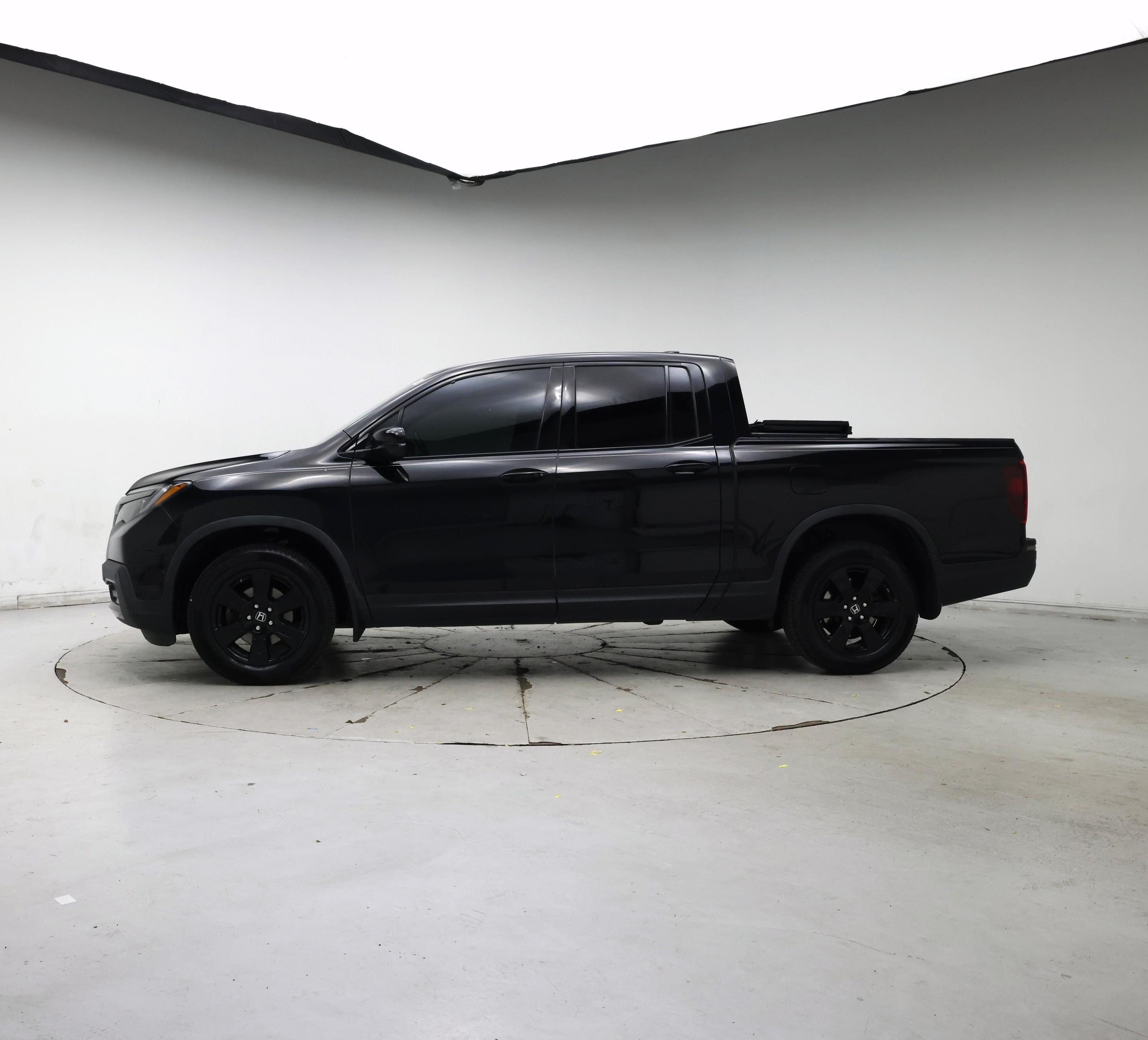 Thumbnail: 2017 Honda Ridgeline - 3