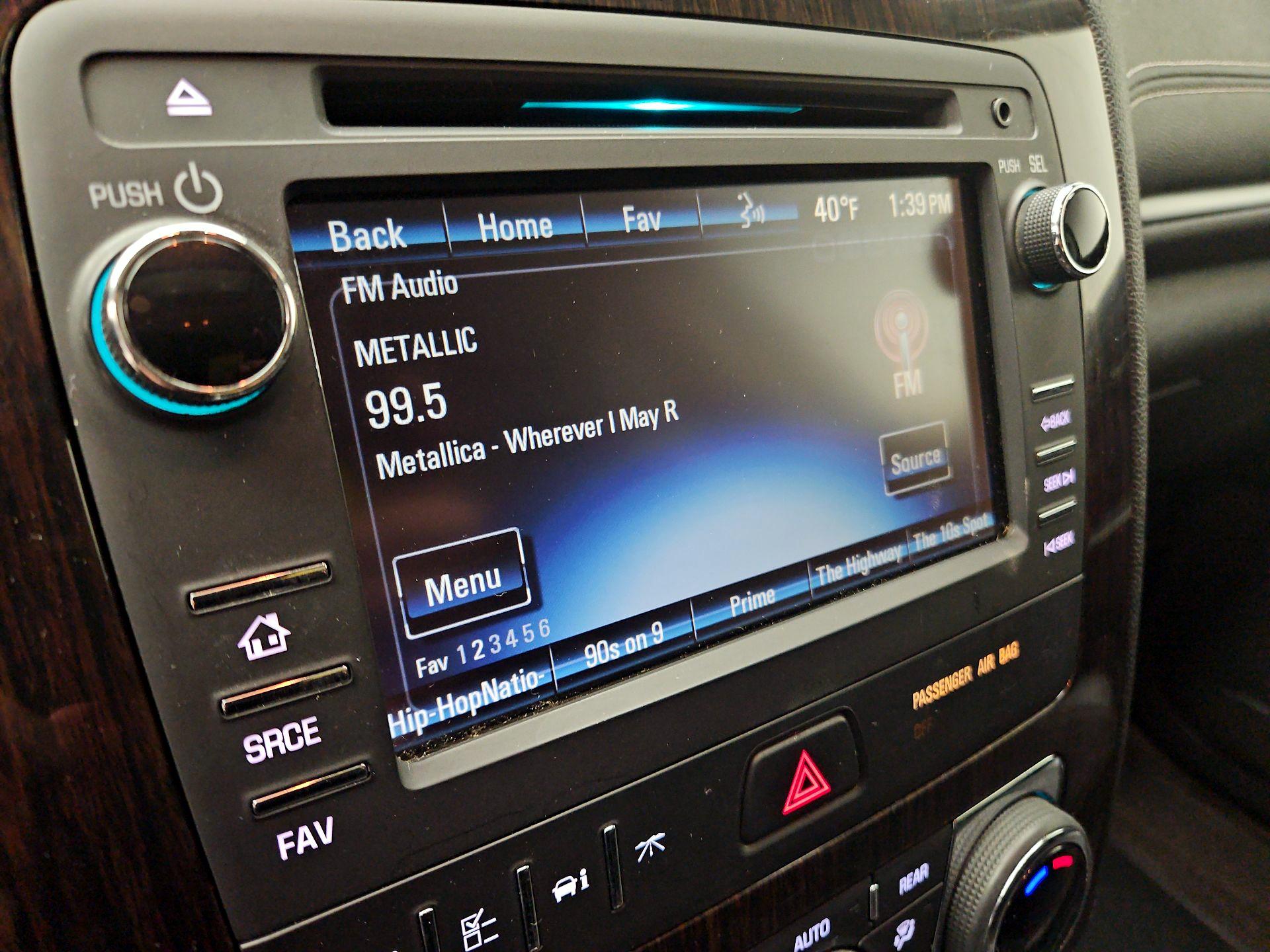 Thumbnail: 2015 Chevrolet Traverse - 15