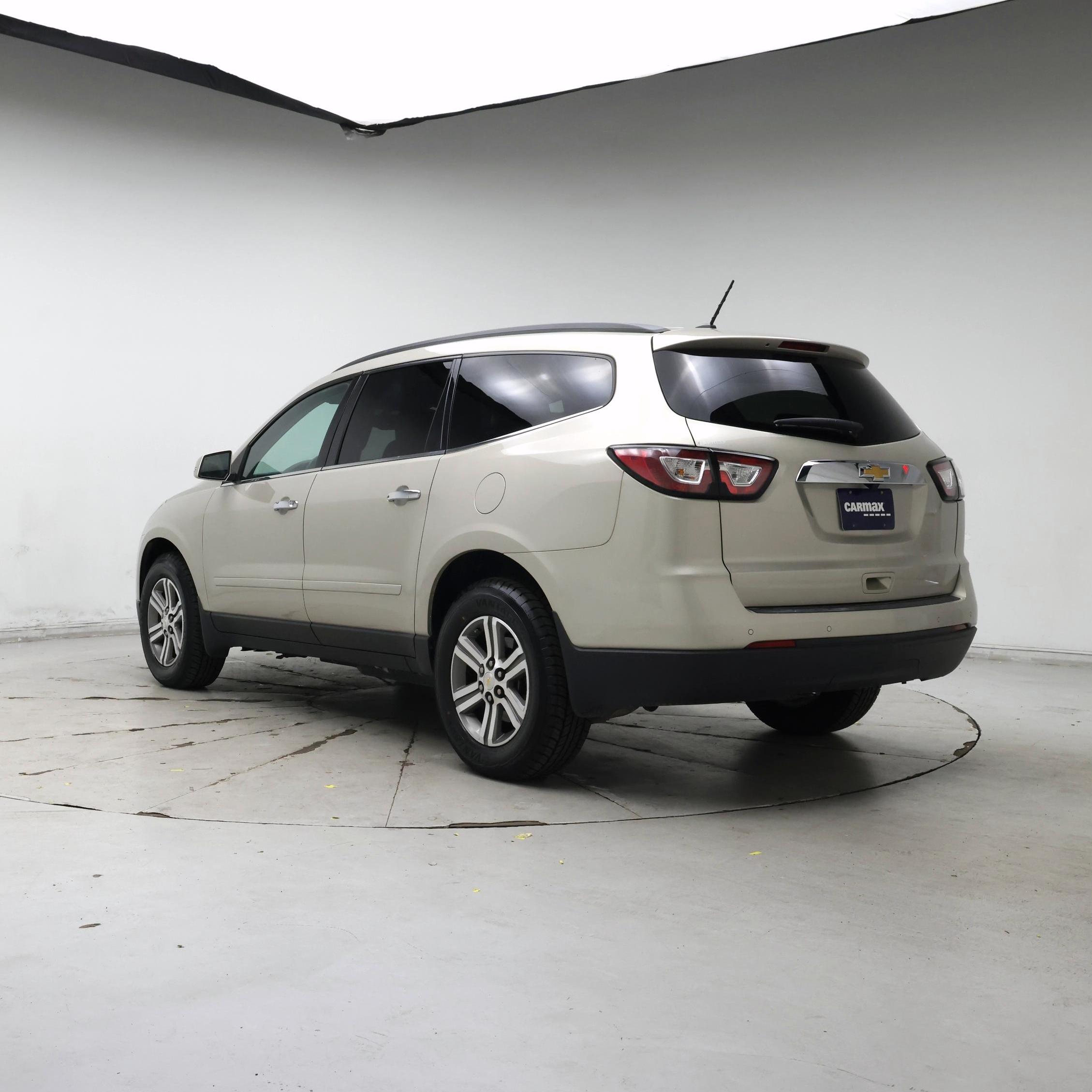 Thumbnail: 2015 Chevrolet Traverse - 2