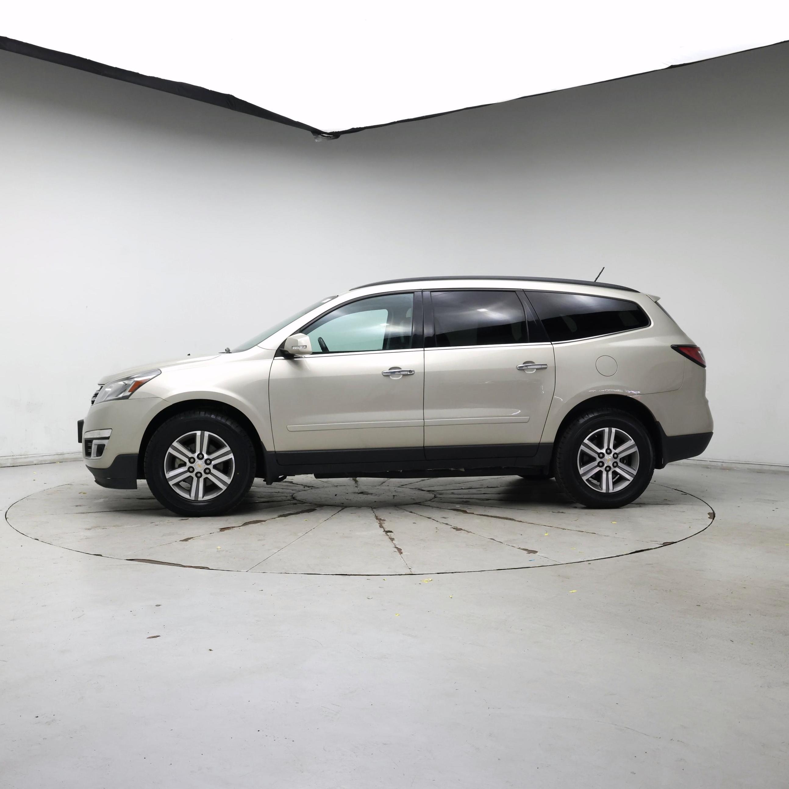 Thumbnail: 2015 Chevrolet Traverse - 3