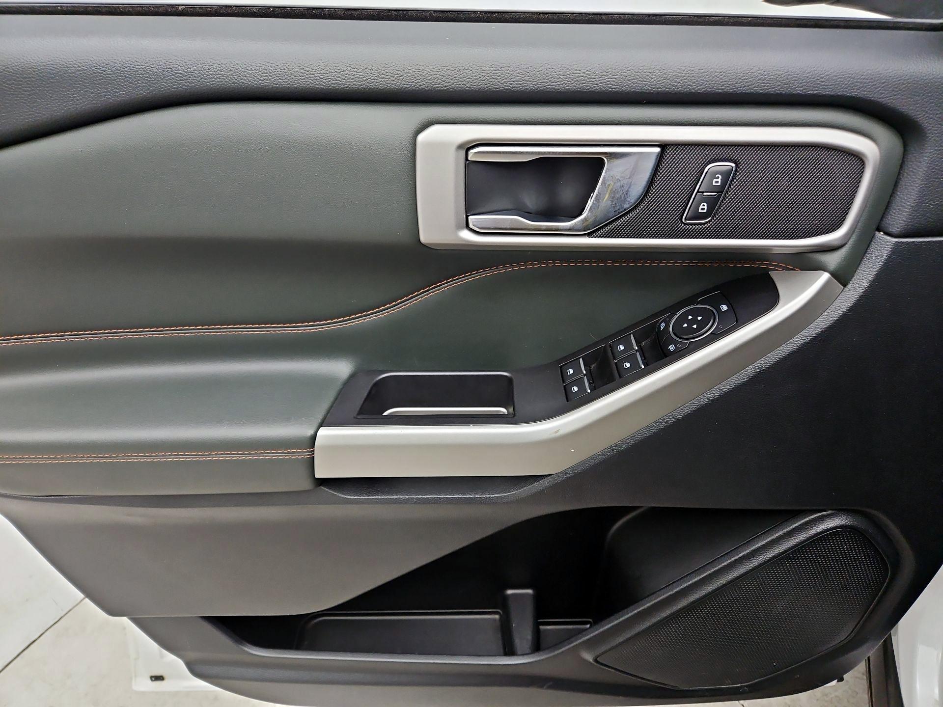 Thumbnail: 2021 Ford Explorer - 12