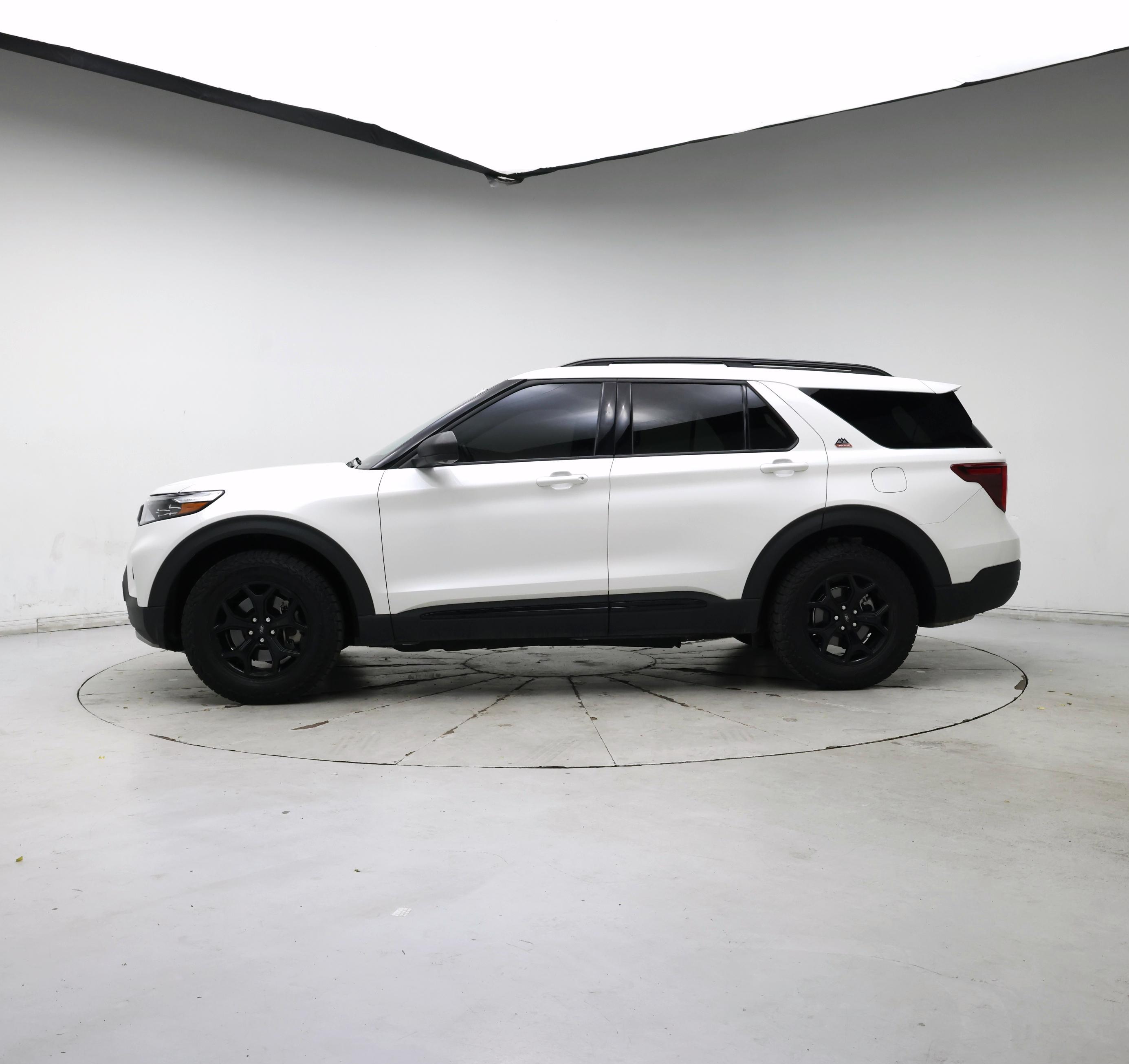 Thumbnail: 2021 Ford Explorer - 3