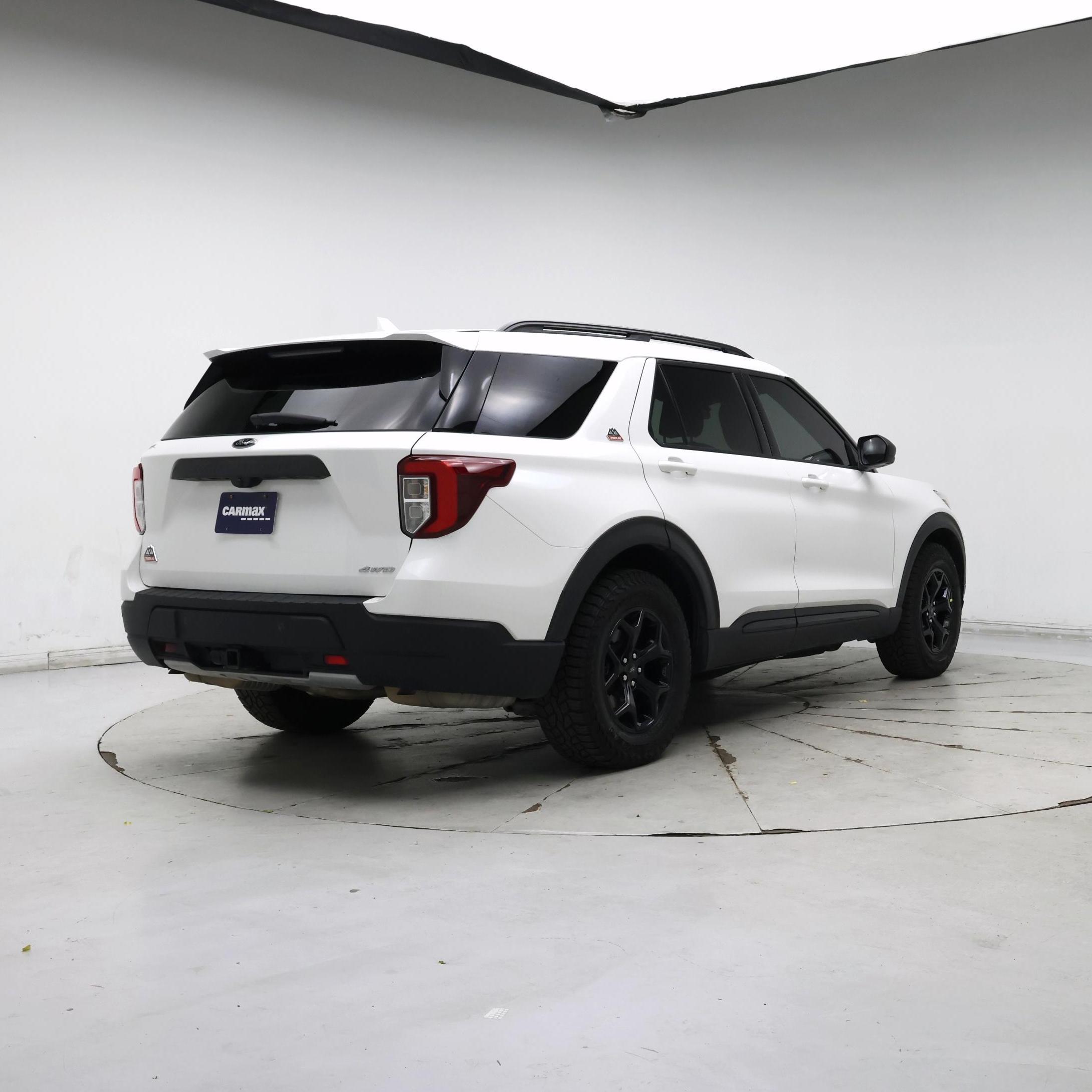 Thumbnail: 2021 Ford Explorer - 8