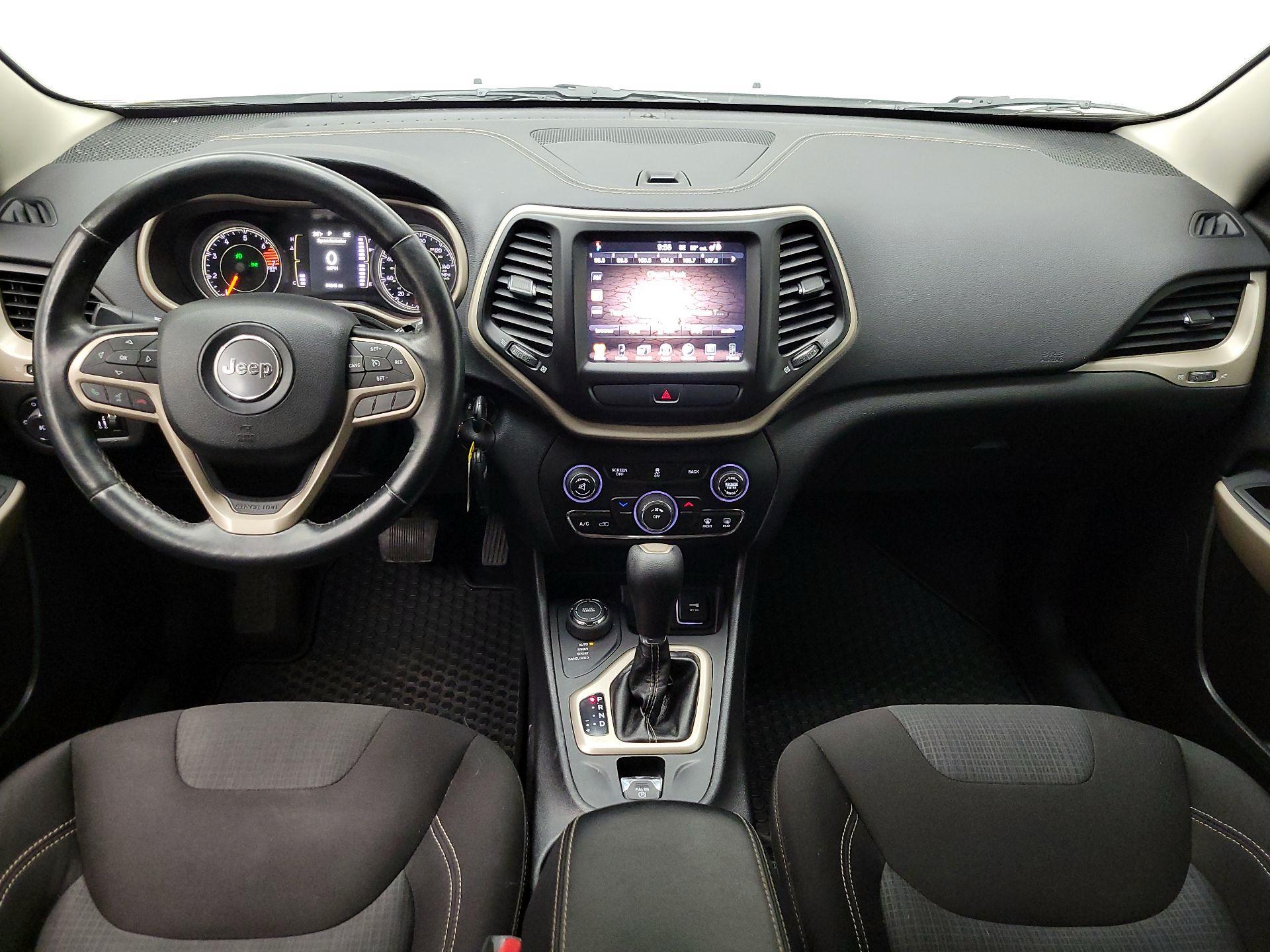 Thumbnail: 2017 Jeep Cherokee - 9