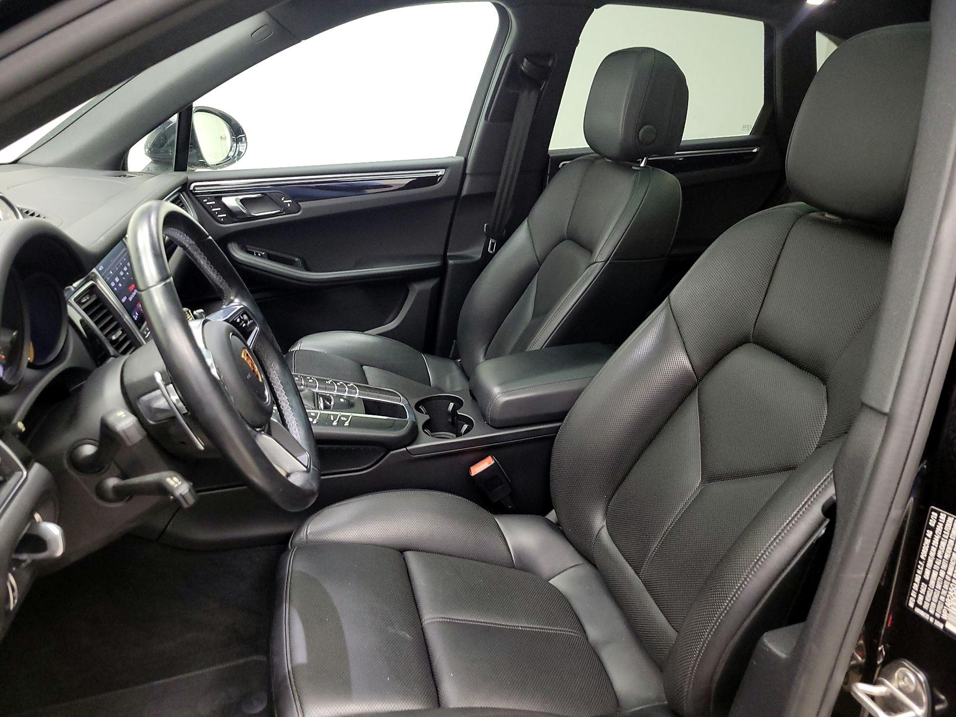 Thumbnail: 2018 Porsche Macan - 11