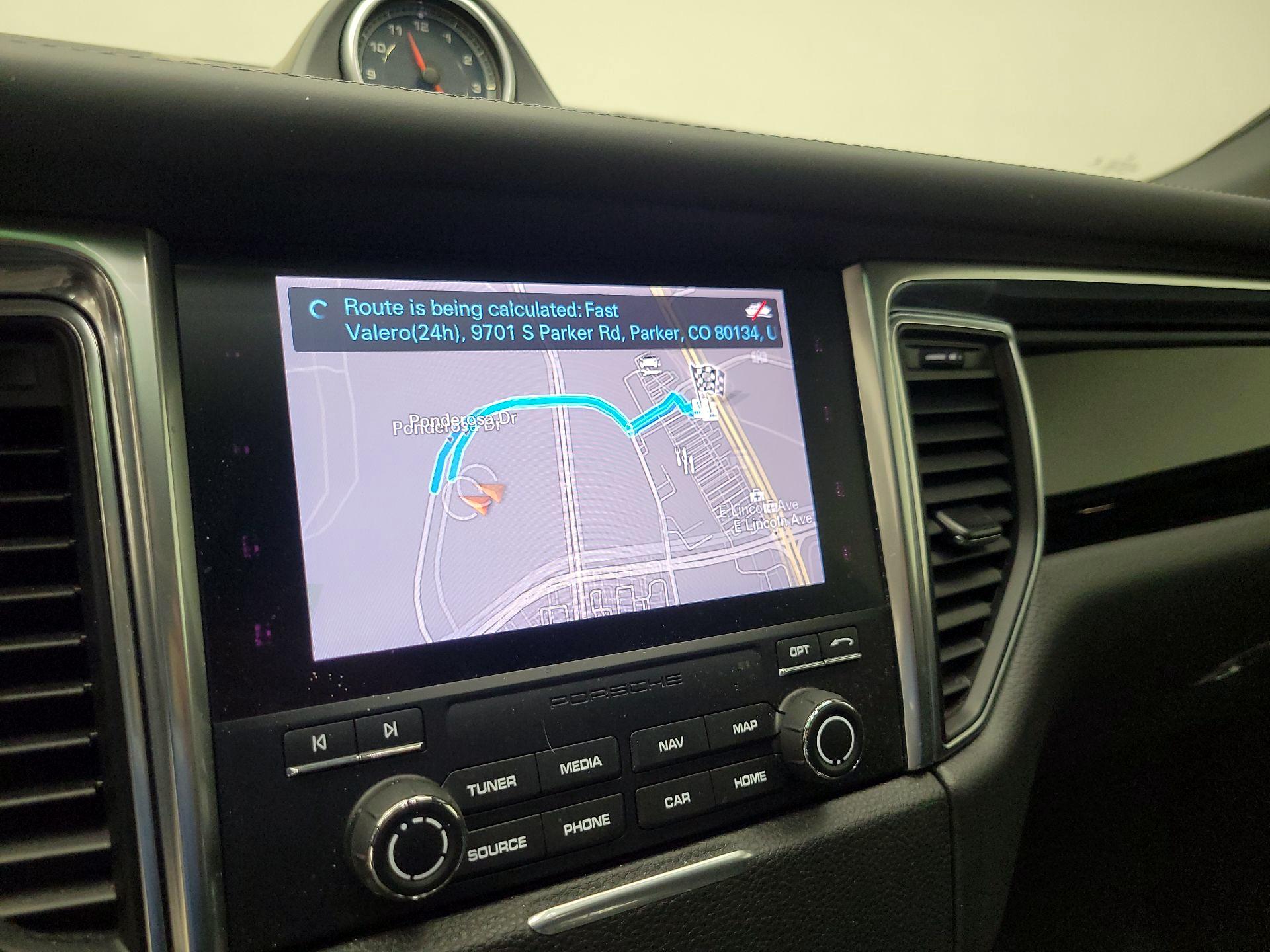 Thumbnail: 2018 Porsche Macan - 14