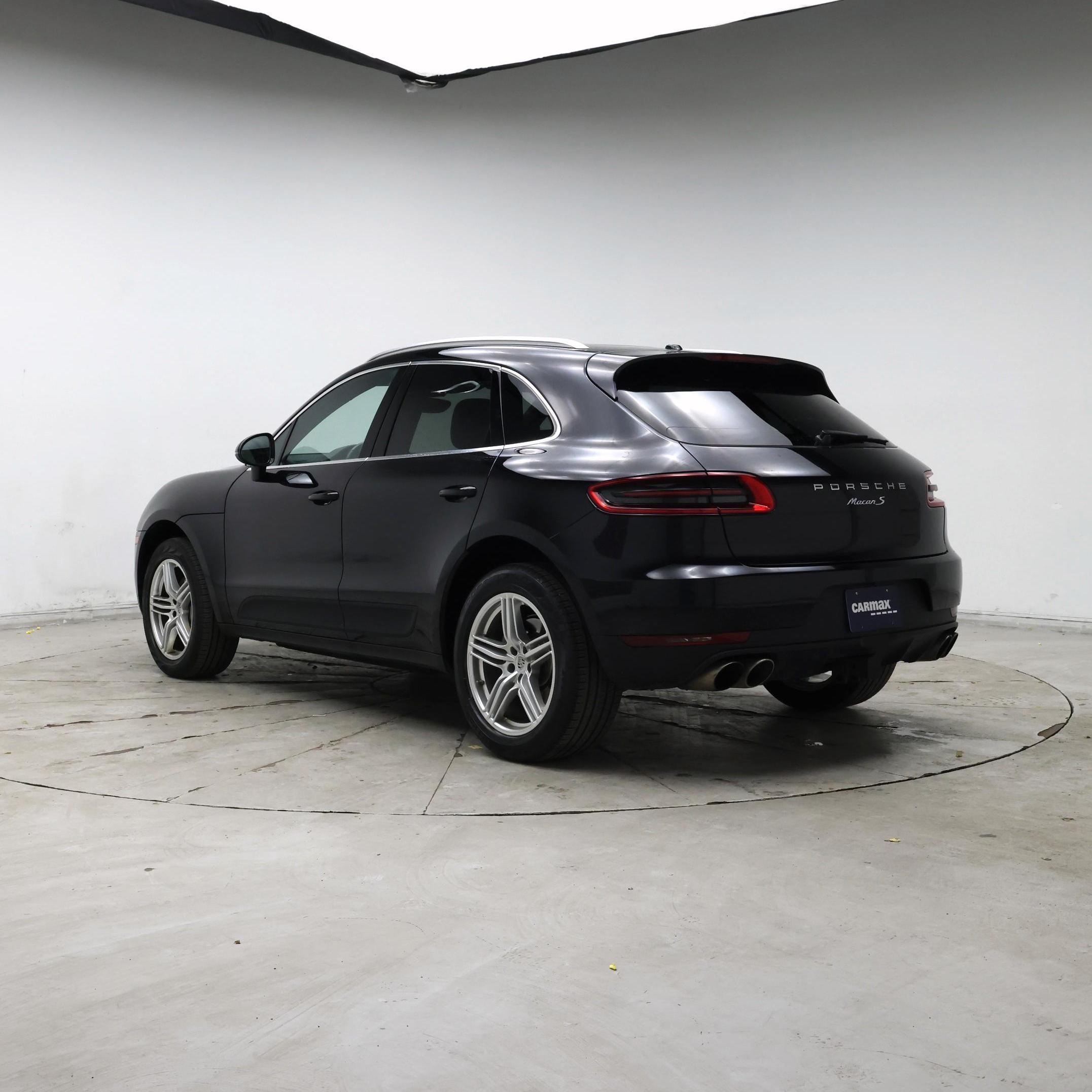 Thumbnail: 2018 Porsche Macan - 2