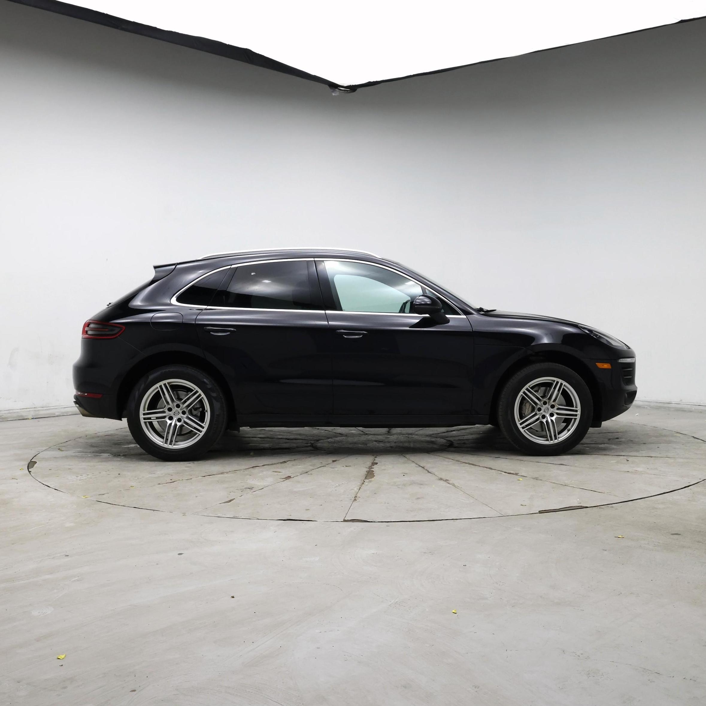 Thumbnail: 2018 Porsche Macan - 7