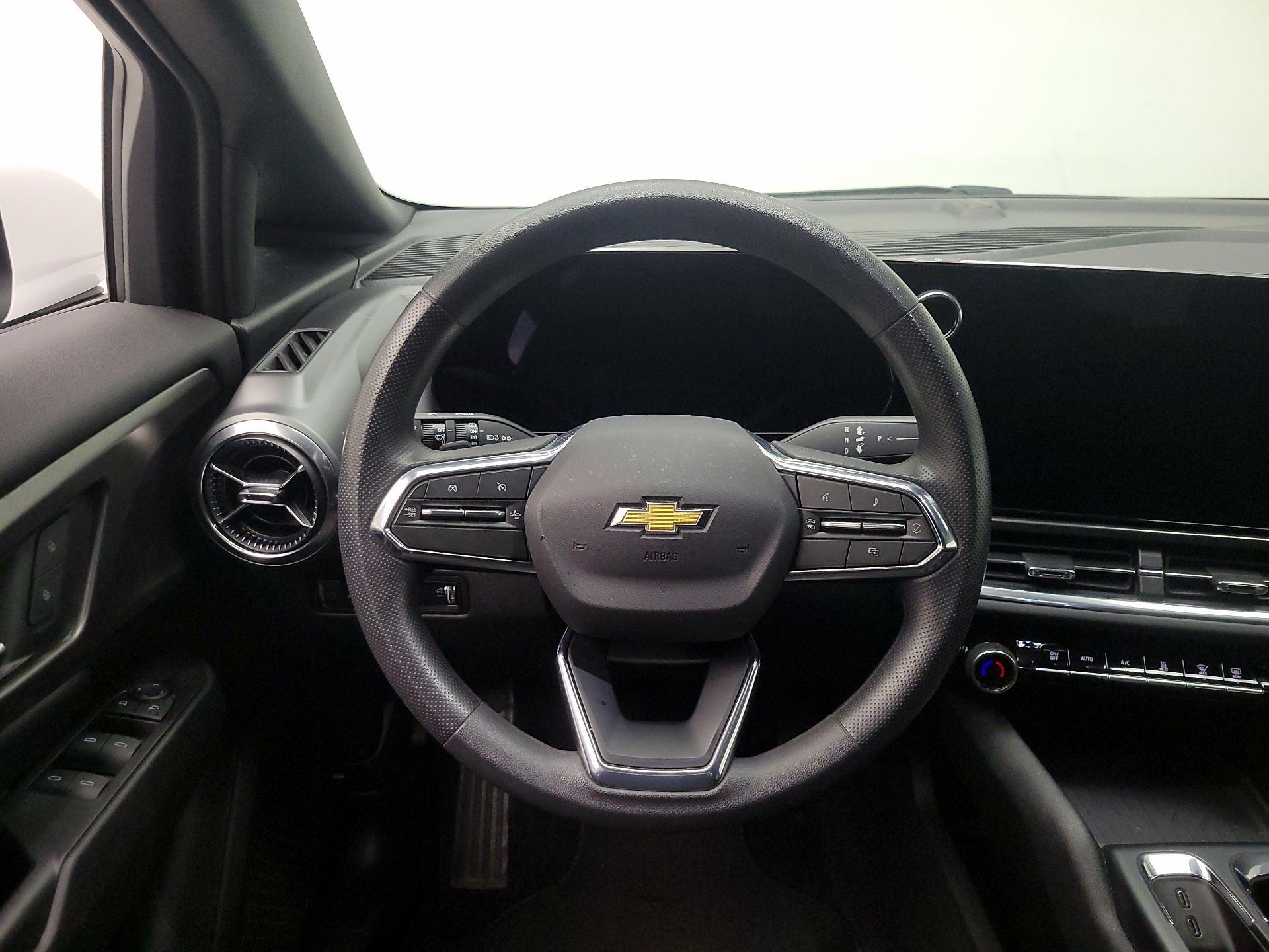 Thumbnail: 2025 Chevrolet Equinox - 10