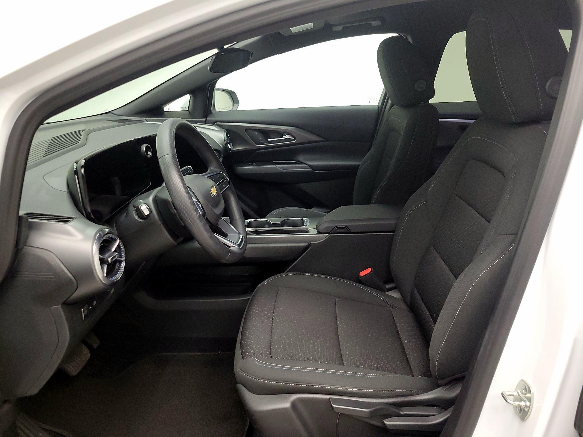 Thumbnail: 2025 Chevrolet Equinox - 11