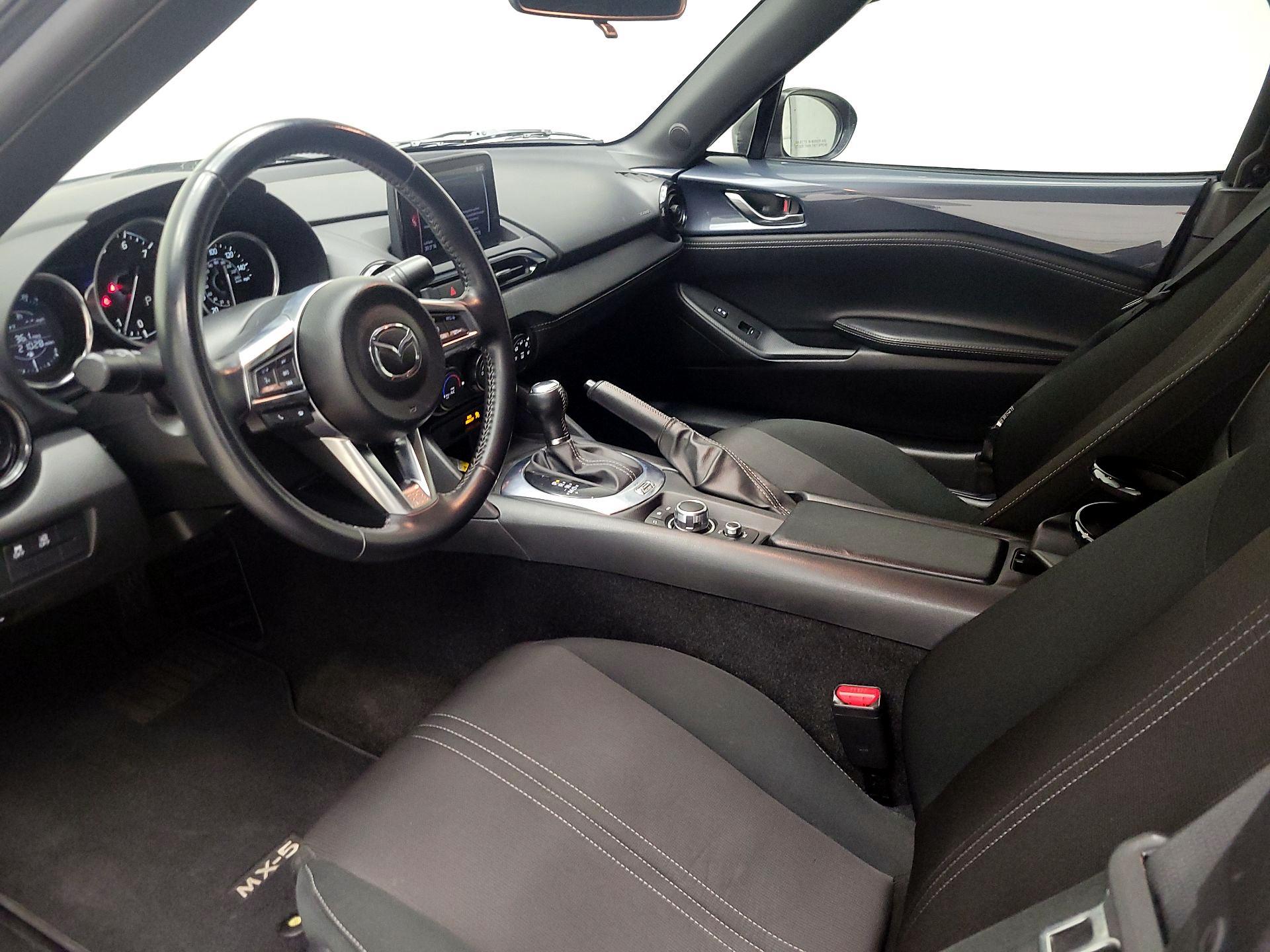 Thumbnail: 2020 Mazda MX-5 Miata - 11