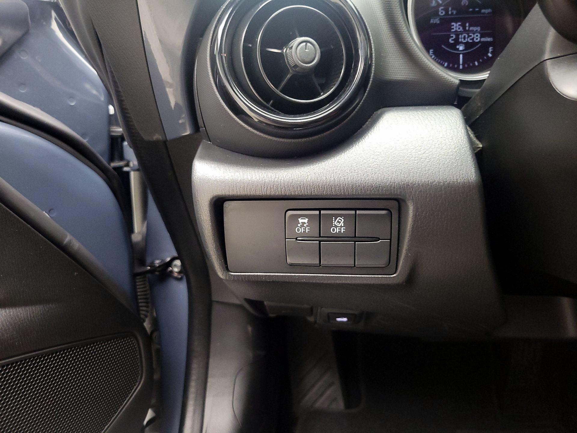 Thumbnail: 2020 Mazda MX-5 Miata - 13