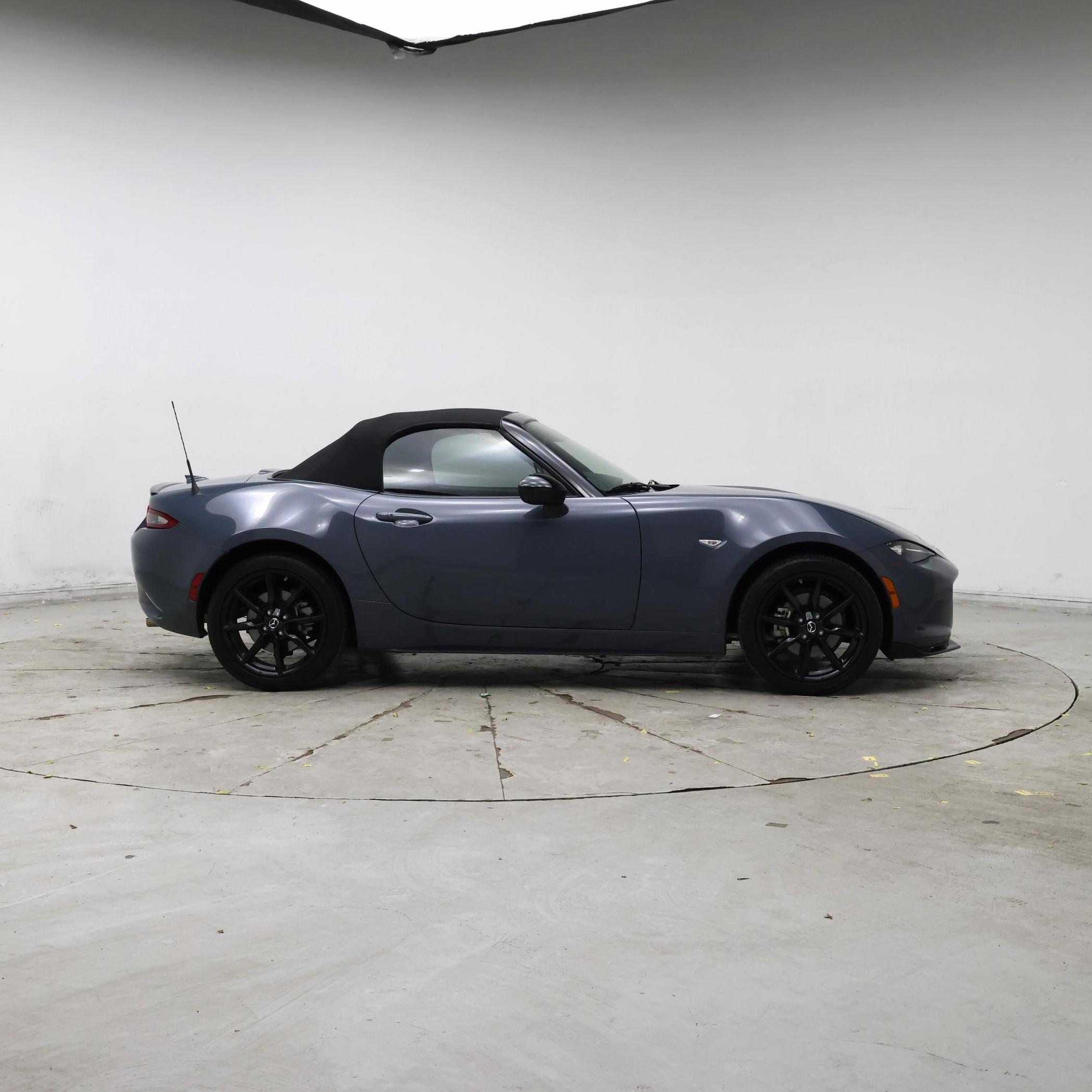 Thumbnail: 2020 Mazda MX-5 Miata - 7