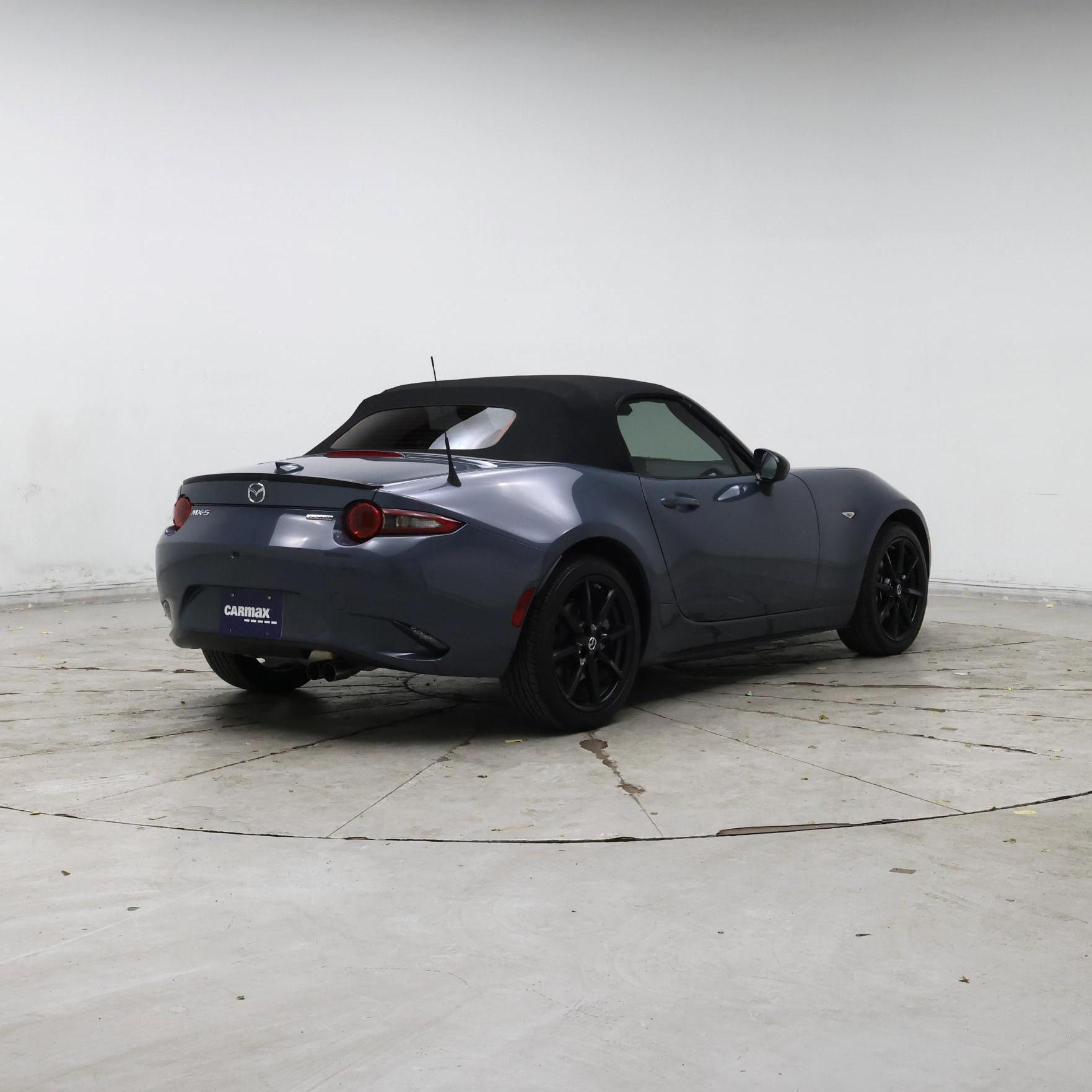Thumbnail: 2020 Mazda MX-5 Miata - 8