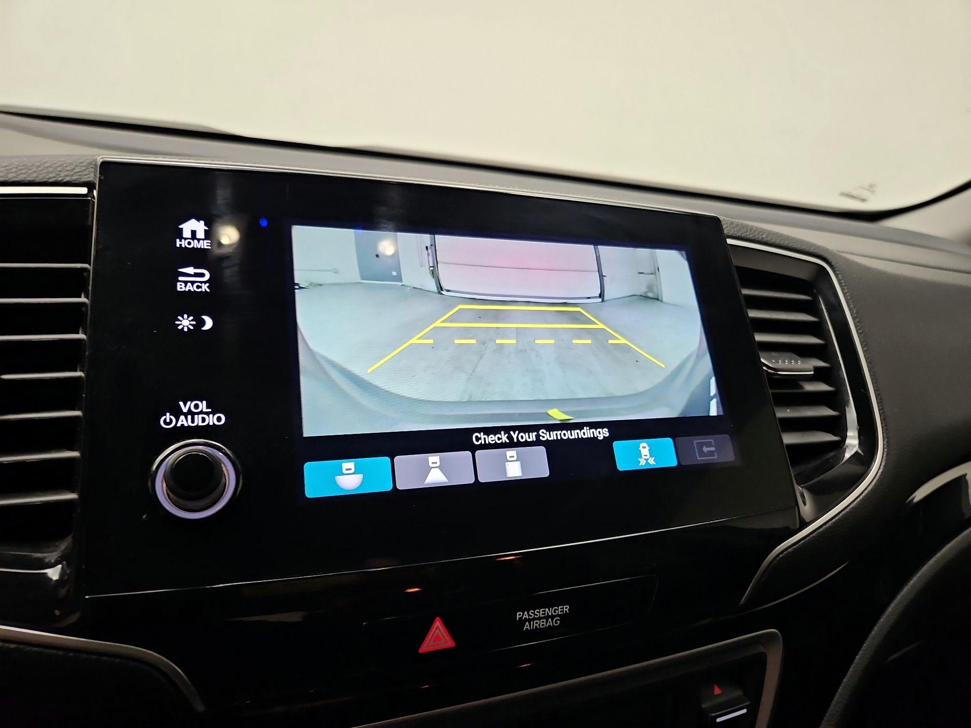 Thumbnail: 2019 Honda Pilot - 15