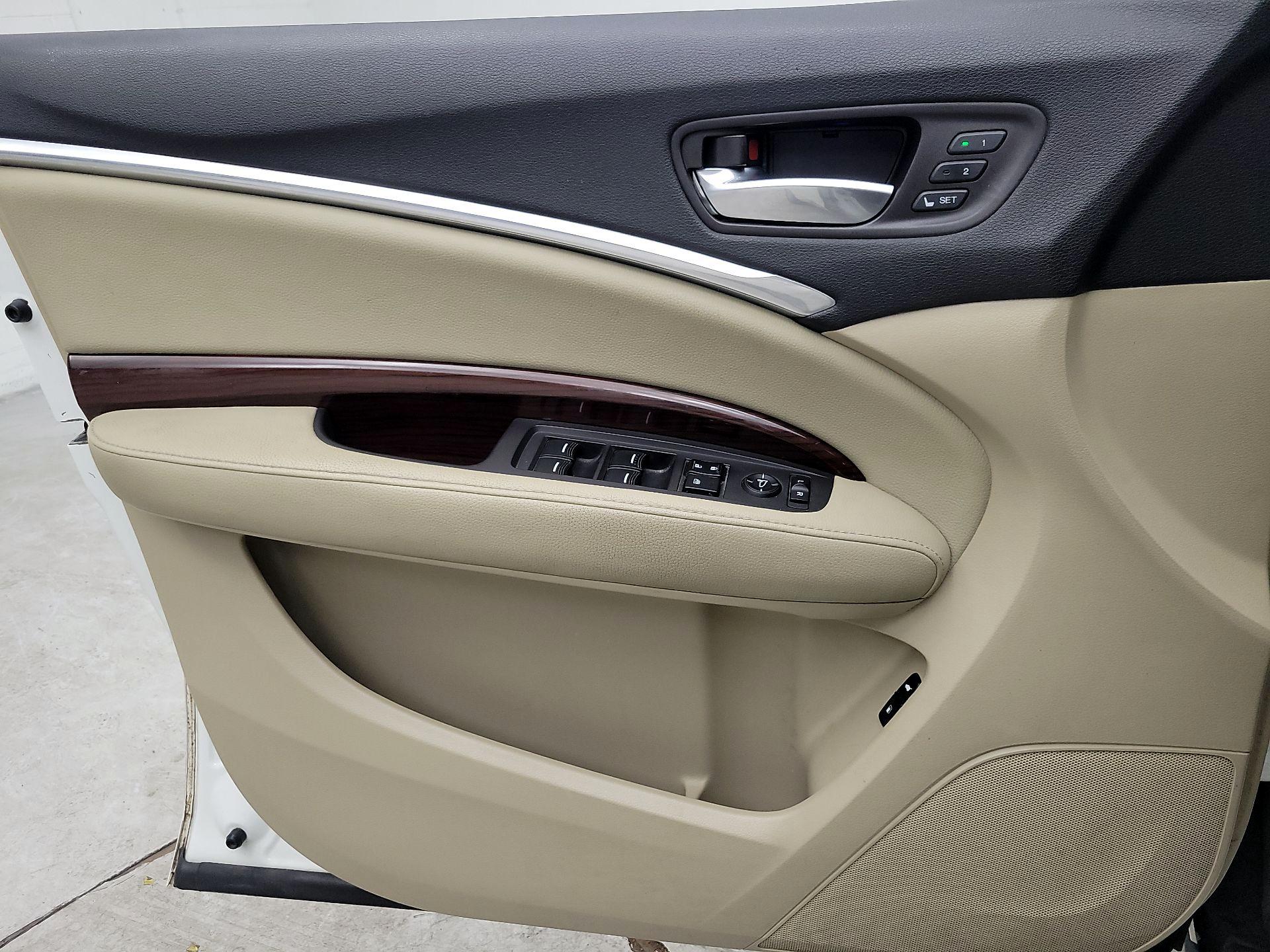 Thumbnail: 2016 Acura MDX - 12