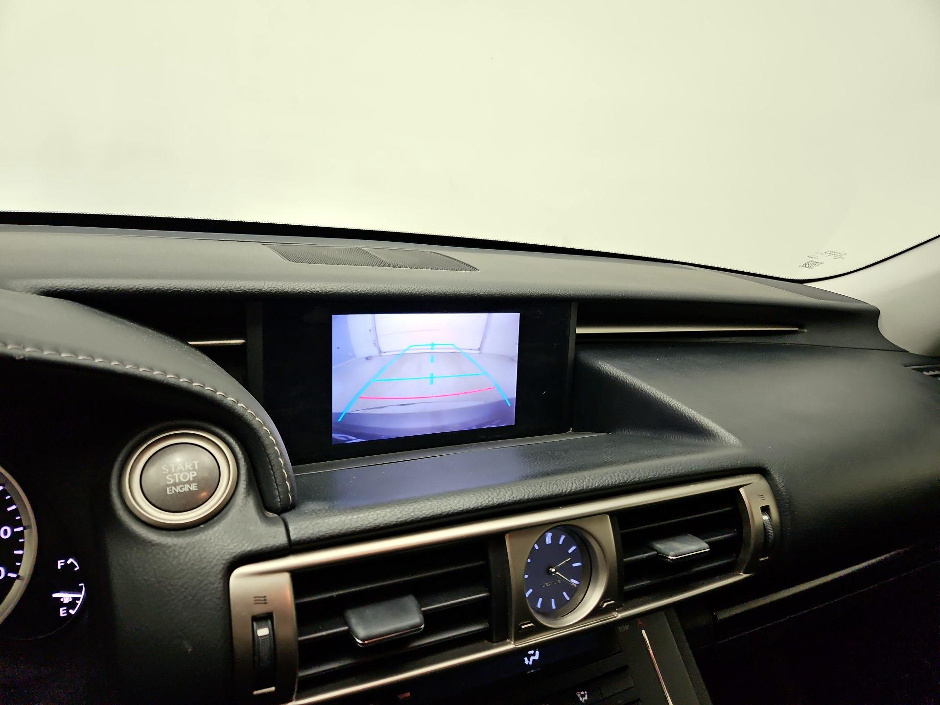 Thumbnail: 2014 Lexus IS - 15