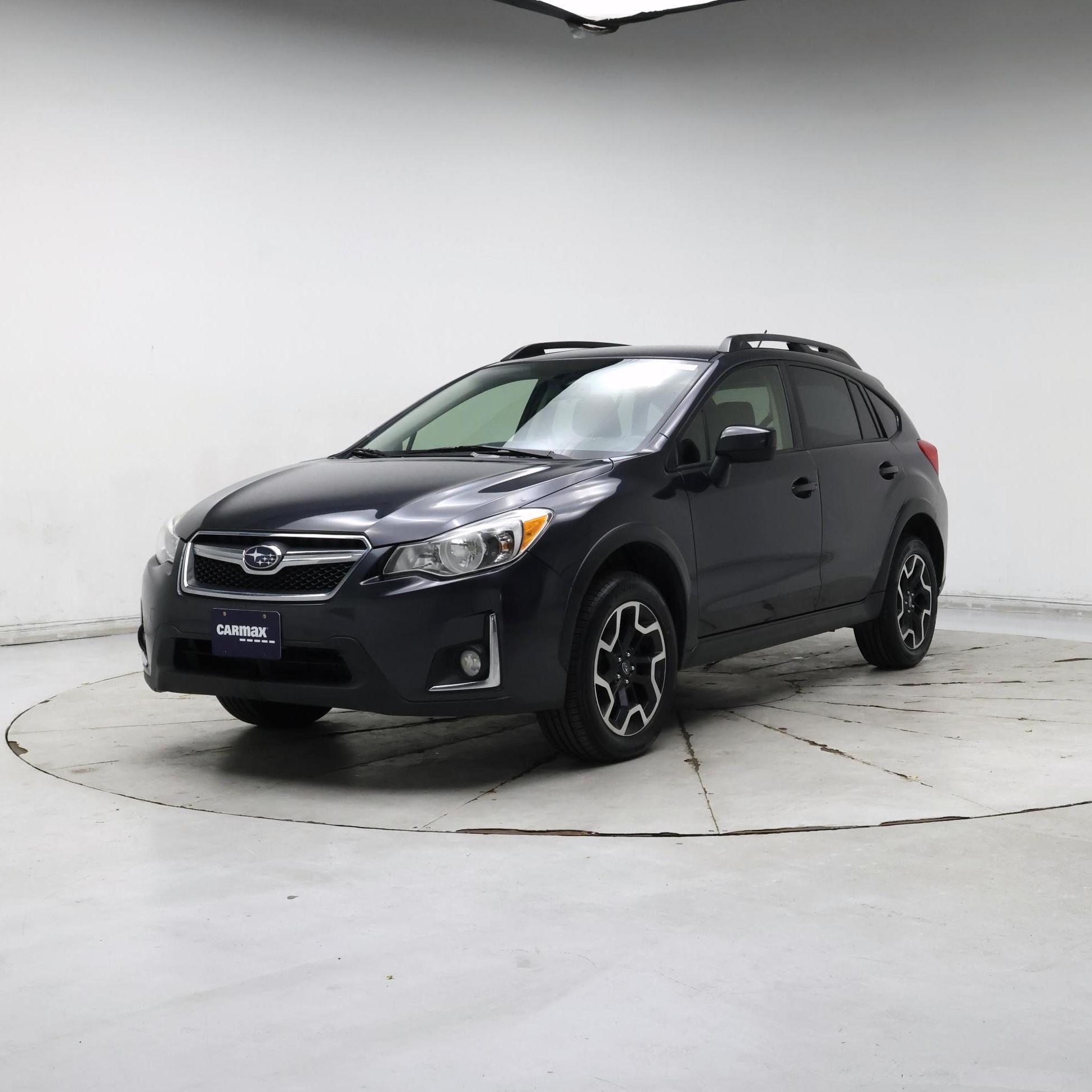 Thumbnail: 2017 Subaru Crosstrek - 4