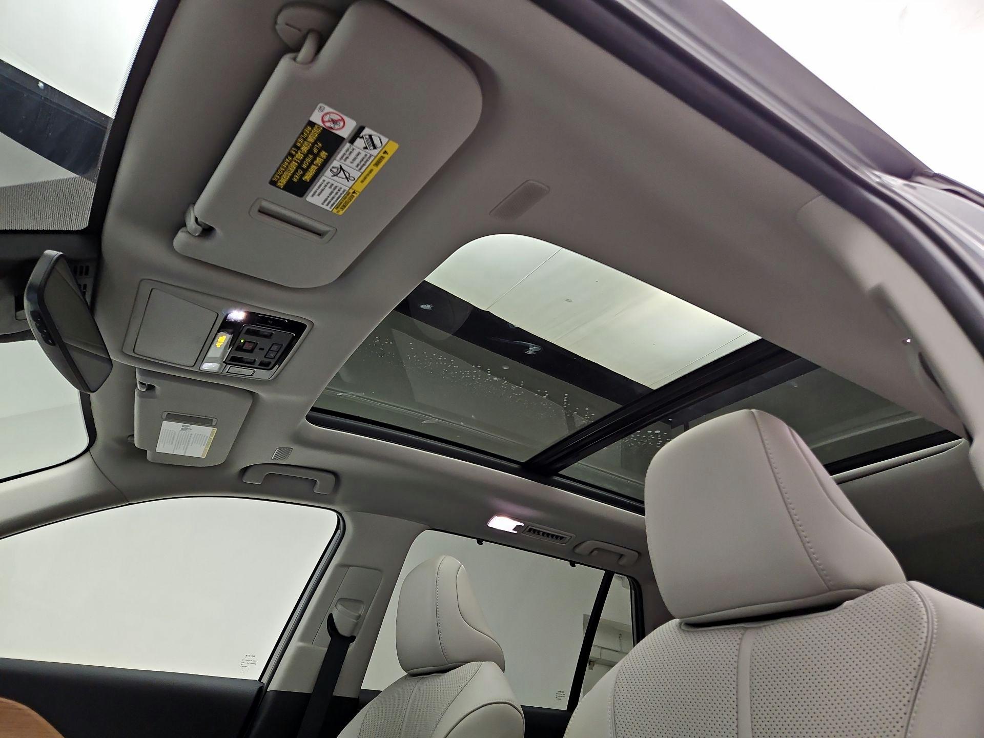 Thumbnail: 2025 Toyota Highlander - 20