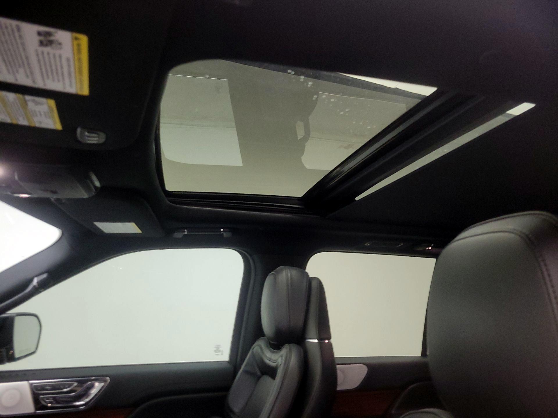 Thumbnail: 2019 Lincoln Navigator L - 20