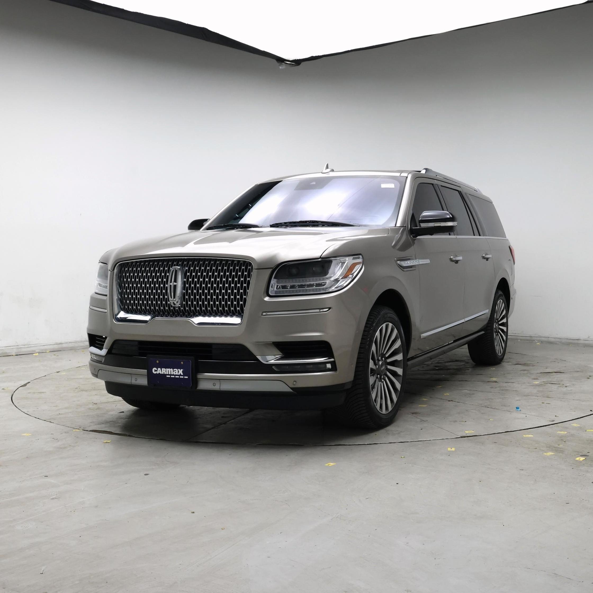 Thumbnail: 2019 Lincoln Navigator L - 4
