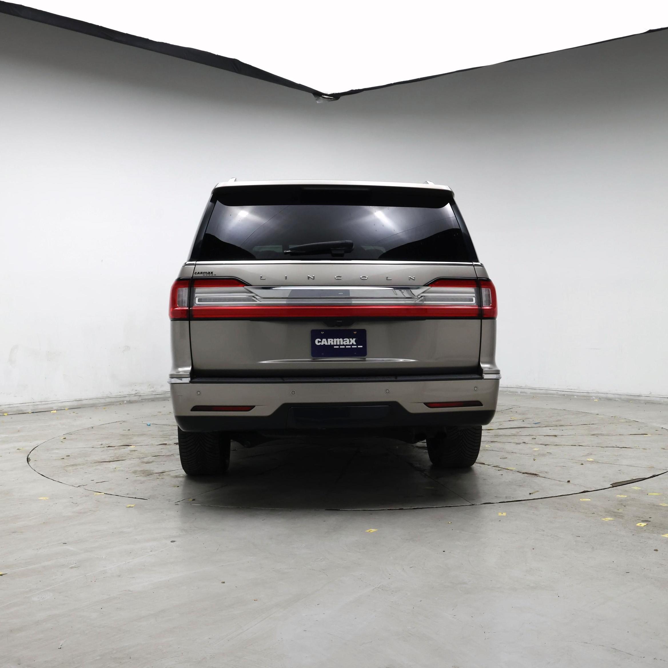 Thumbnail: 2019 Lincoln Navigator L - 6