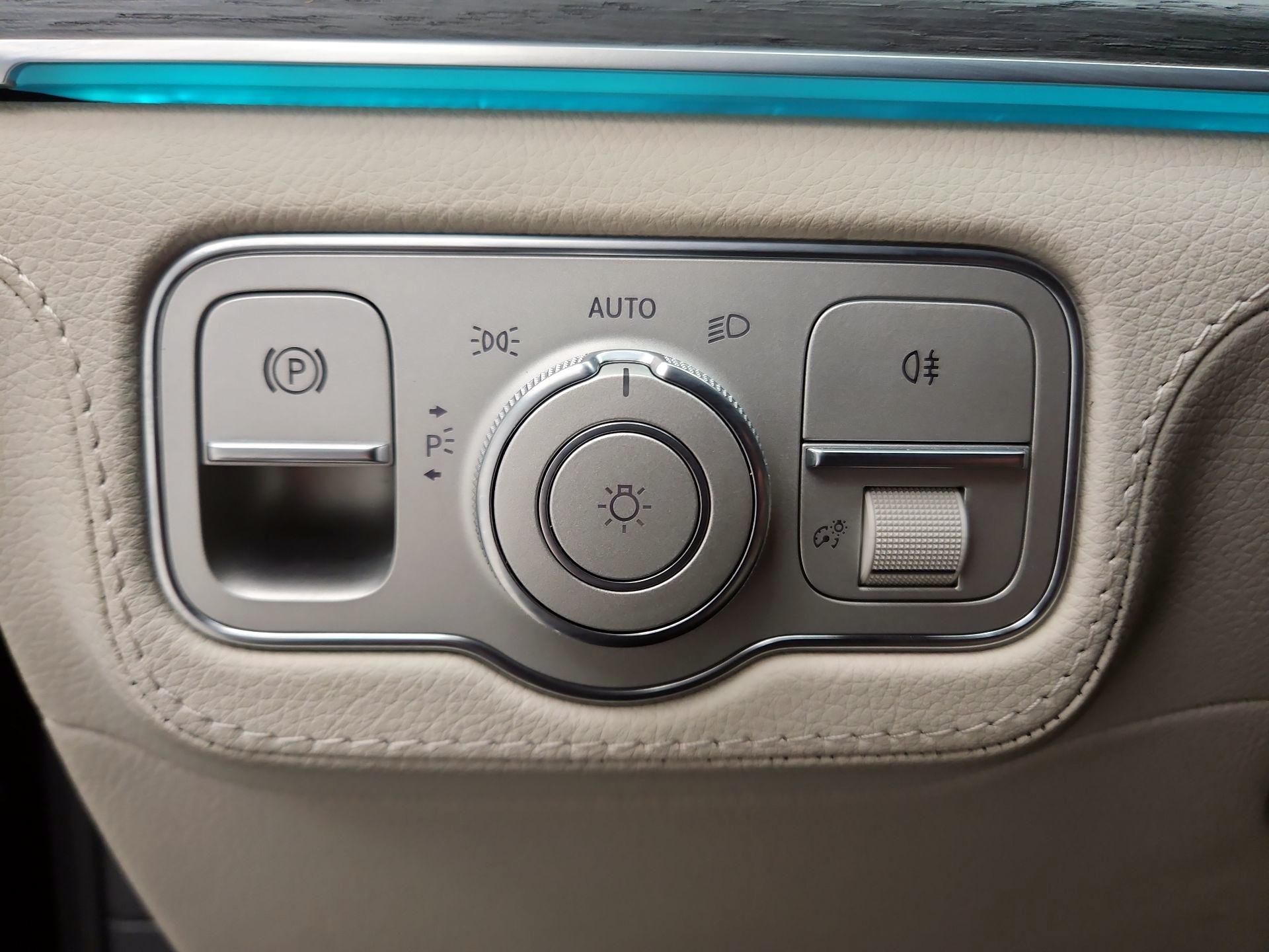 Thumbnail: 2020 Mercedes-Benz GLE - 13