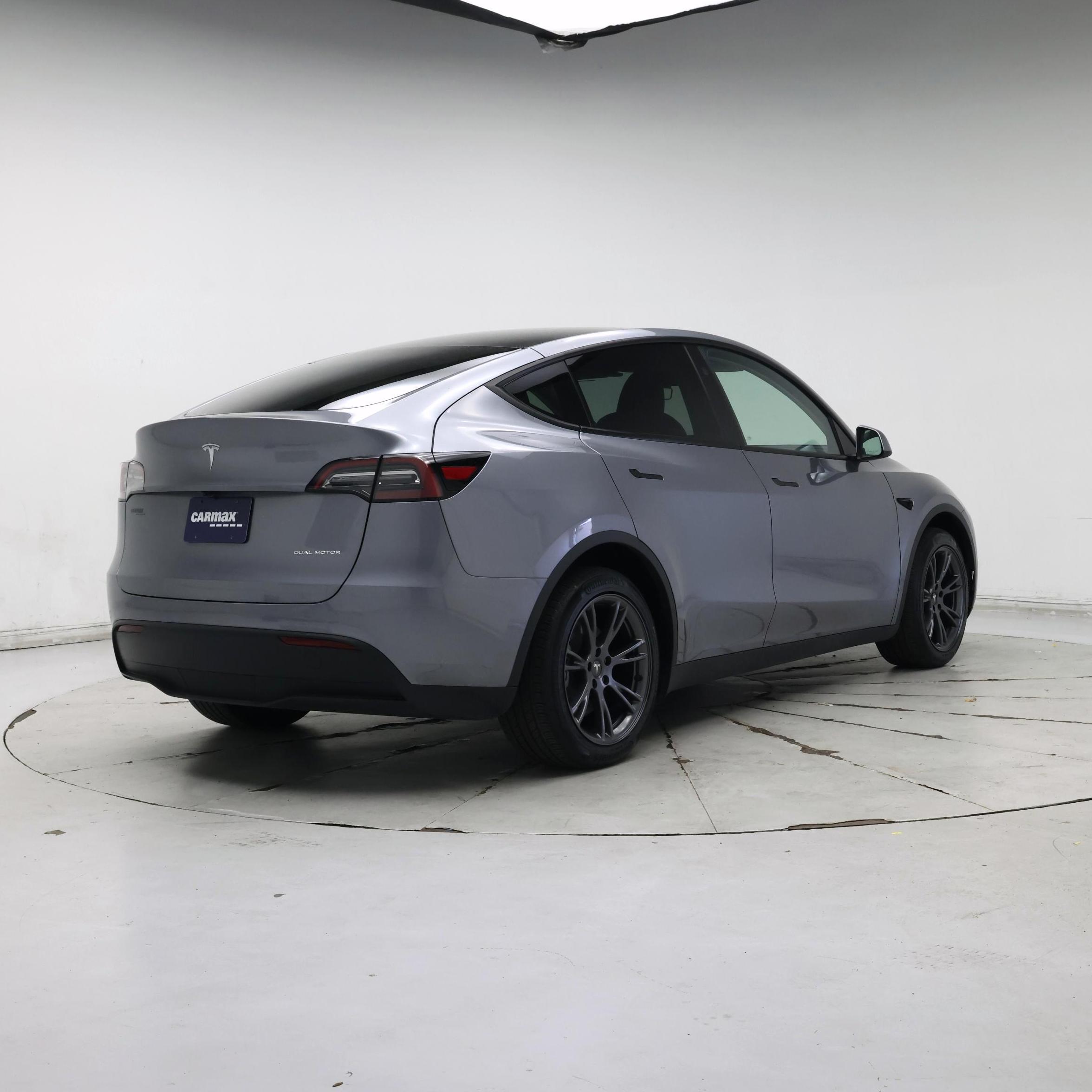 Thumbnail: 2024 Tesla Model Y - 8