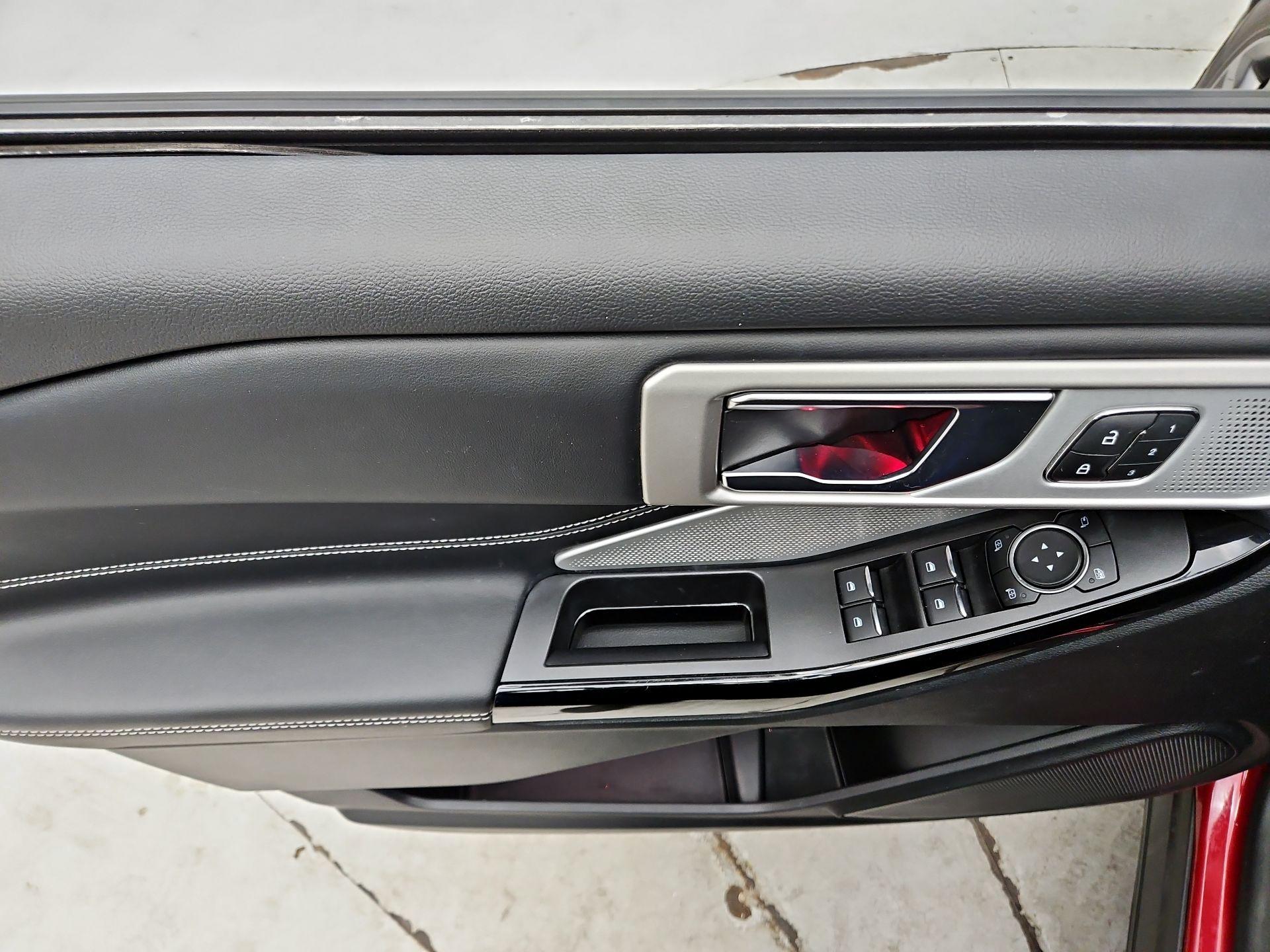 Thumbnail: 2021 Ford Explorer - 12