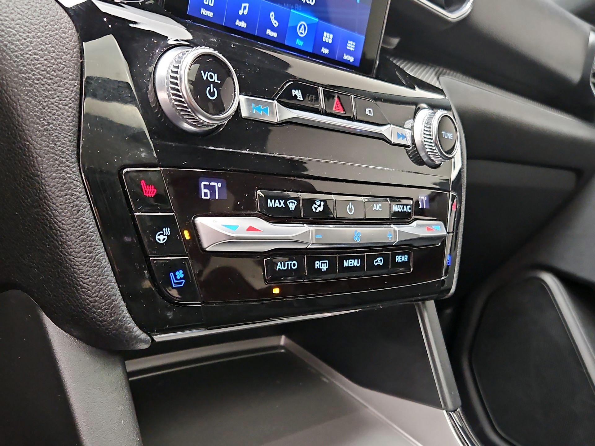 Thumbnail: 2021 Ford Explorer - 17