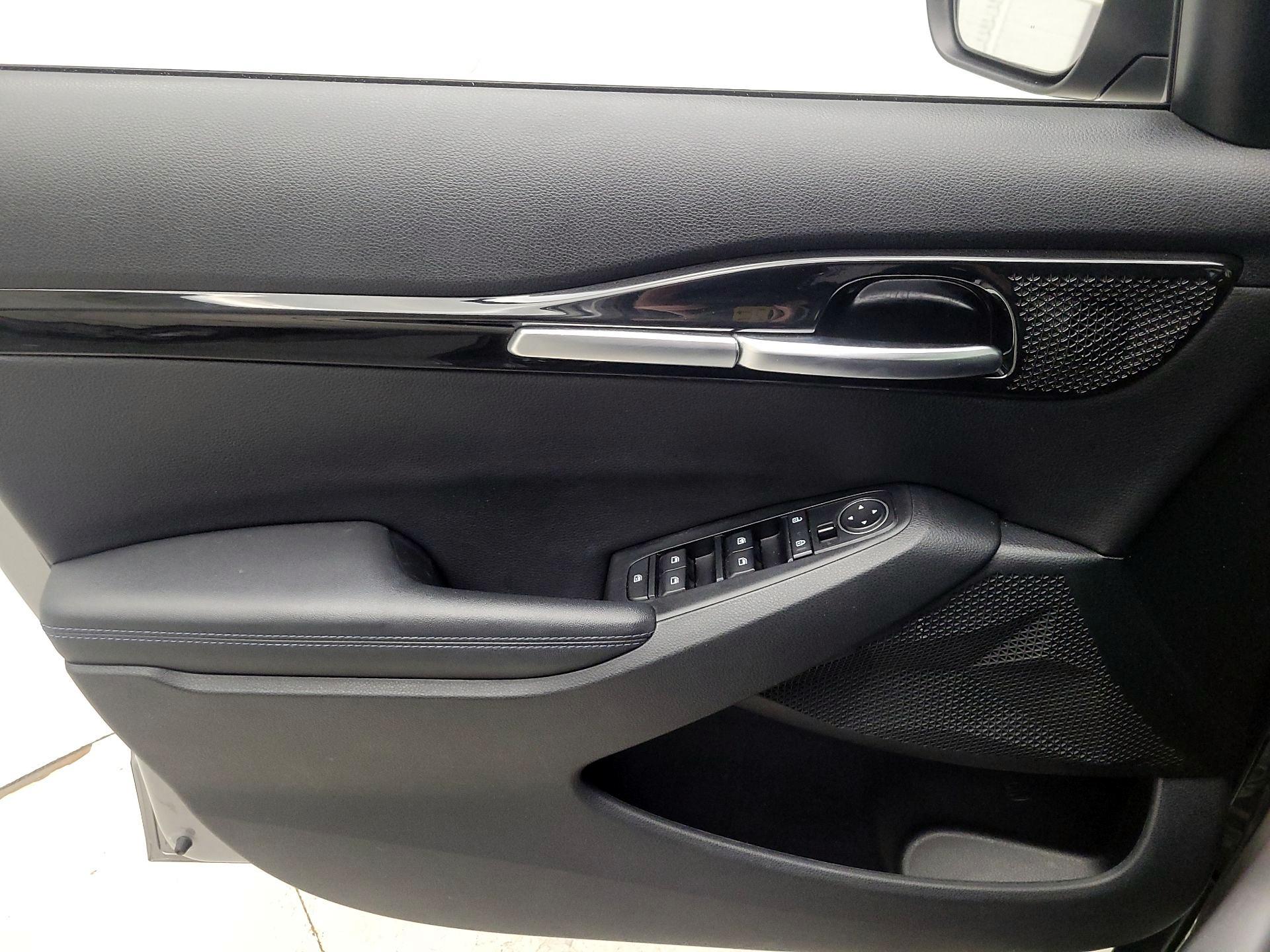 Thumbnail: 2022 Kia Seltos - 12