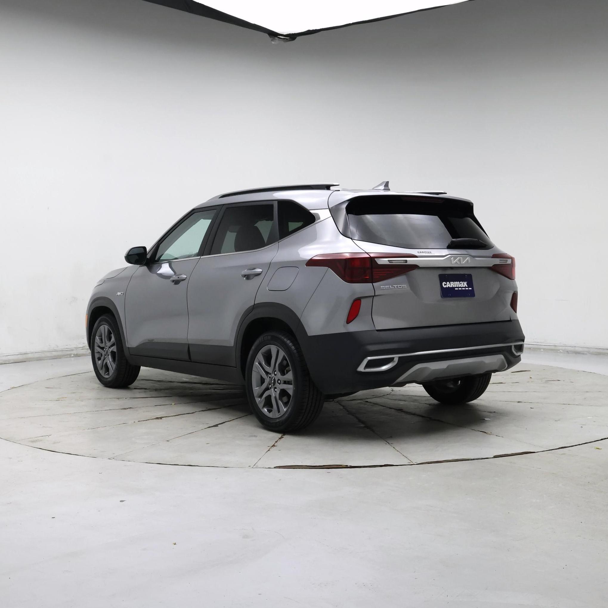 Thumbnail: 2022 Kia Seltos - 2