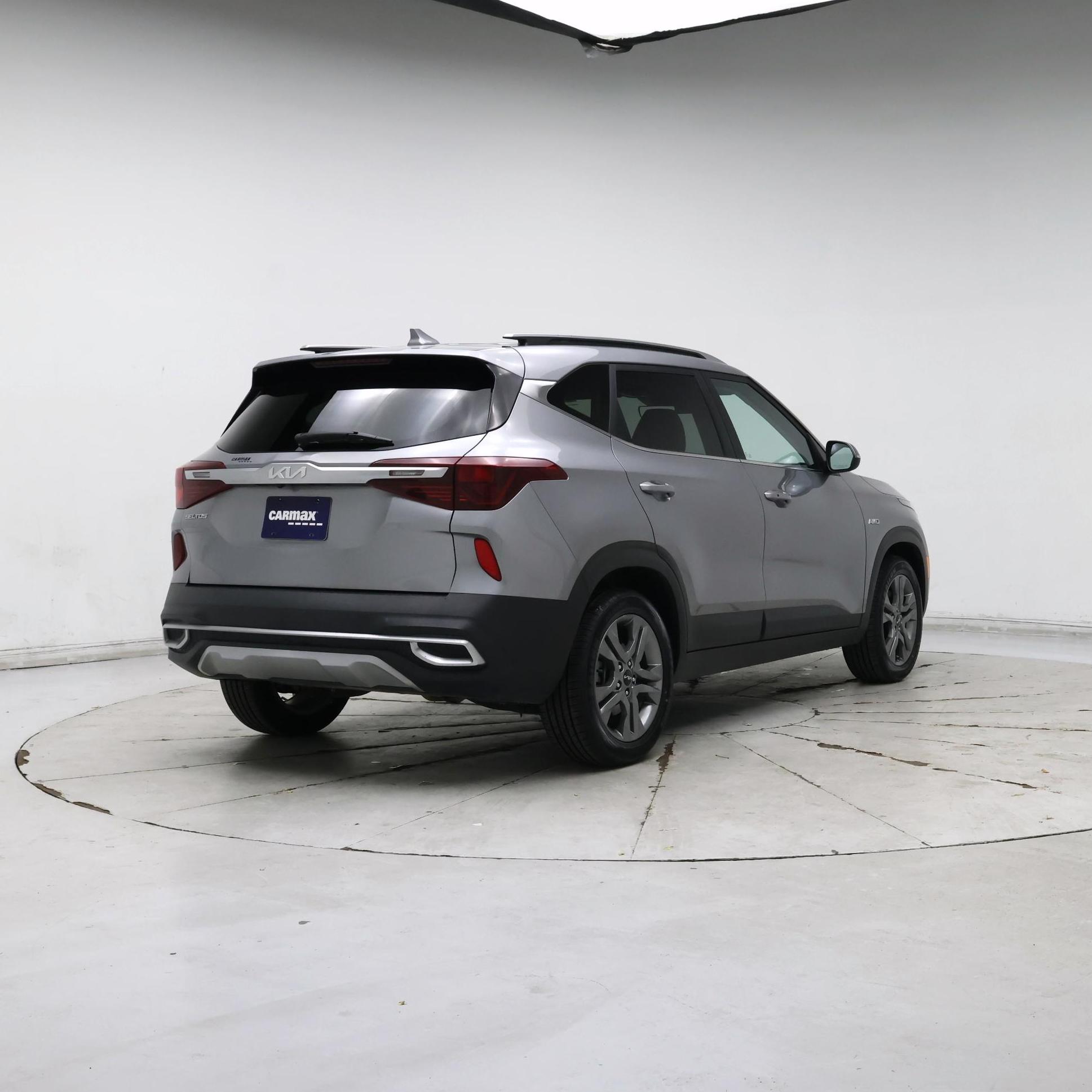 Thumbnail: 2022 Kia Seltos - 8