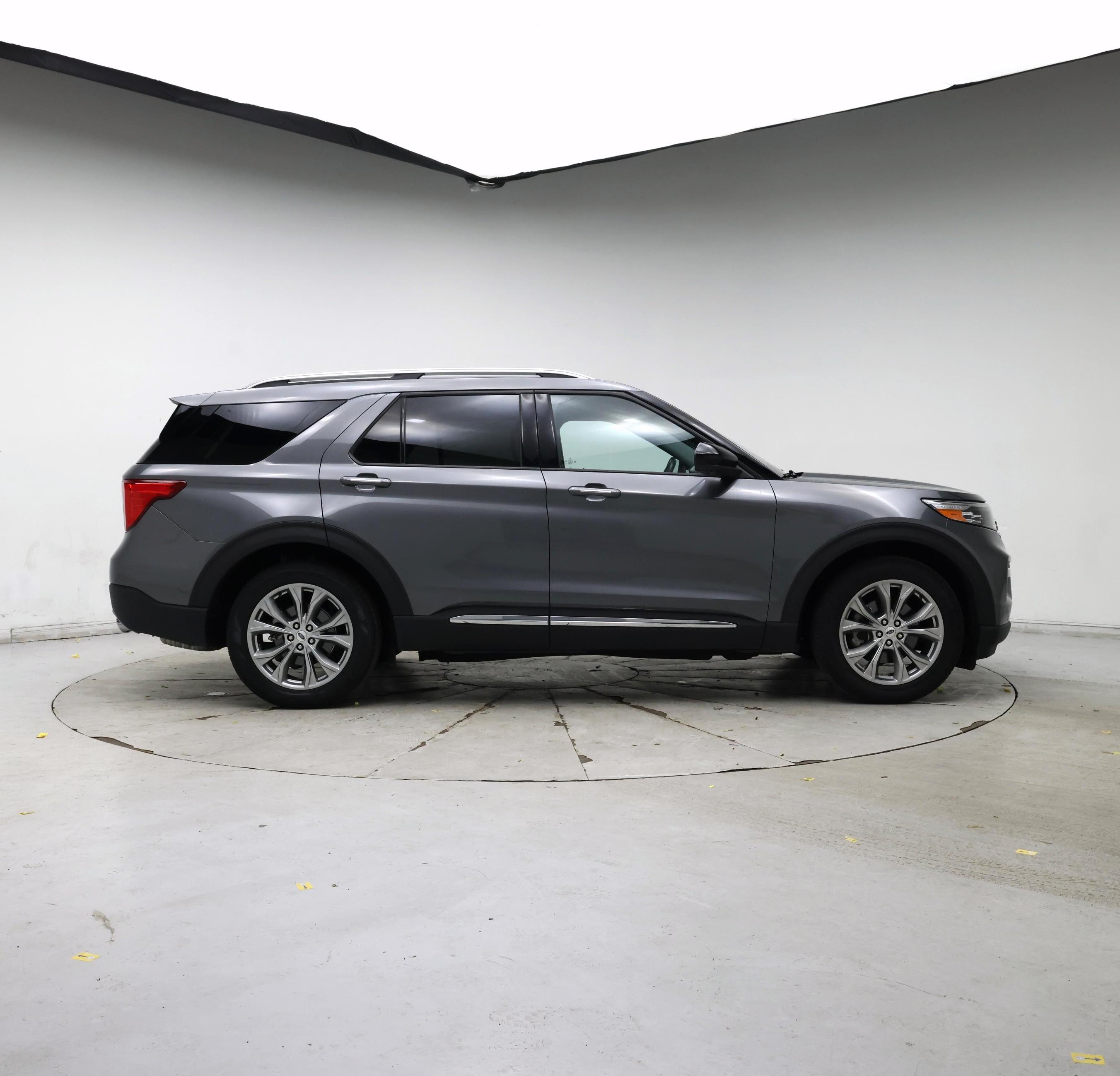 Thumbnail: 2023 Ford Explorer - 7