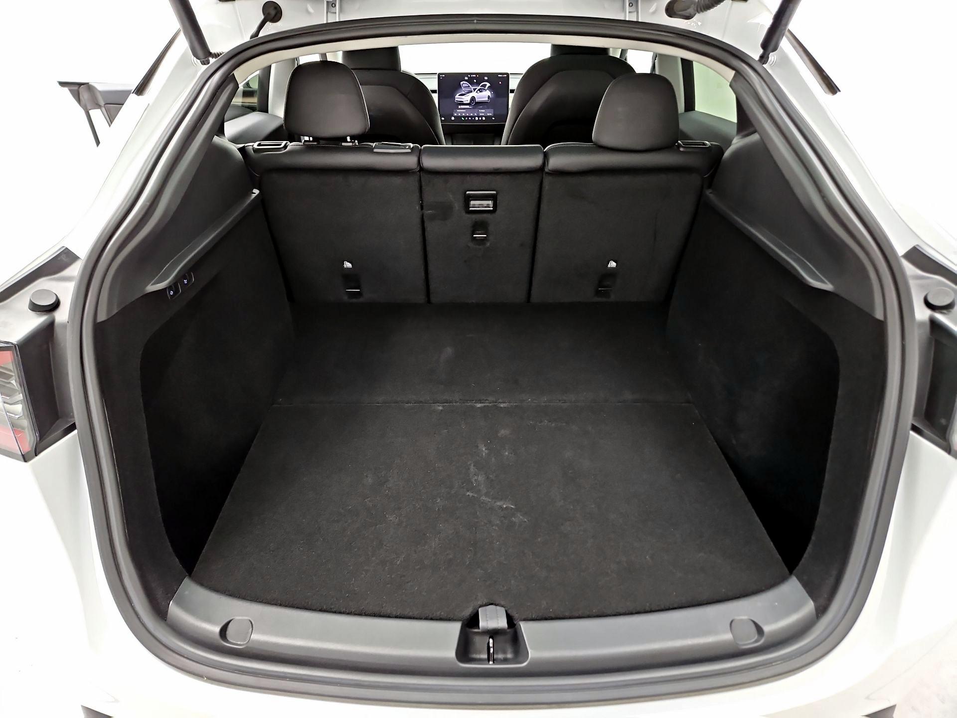 Thumbnail: 2024 Tesla Model Y - 20