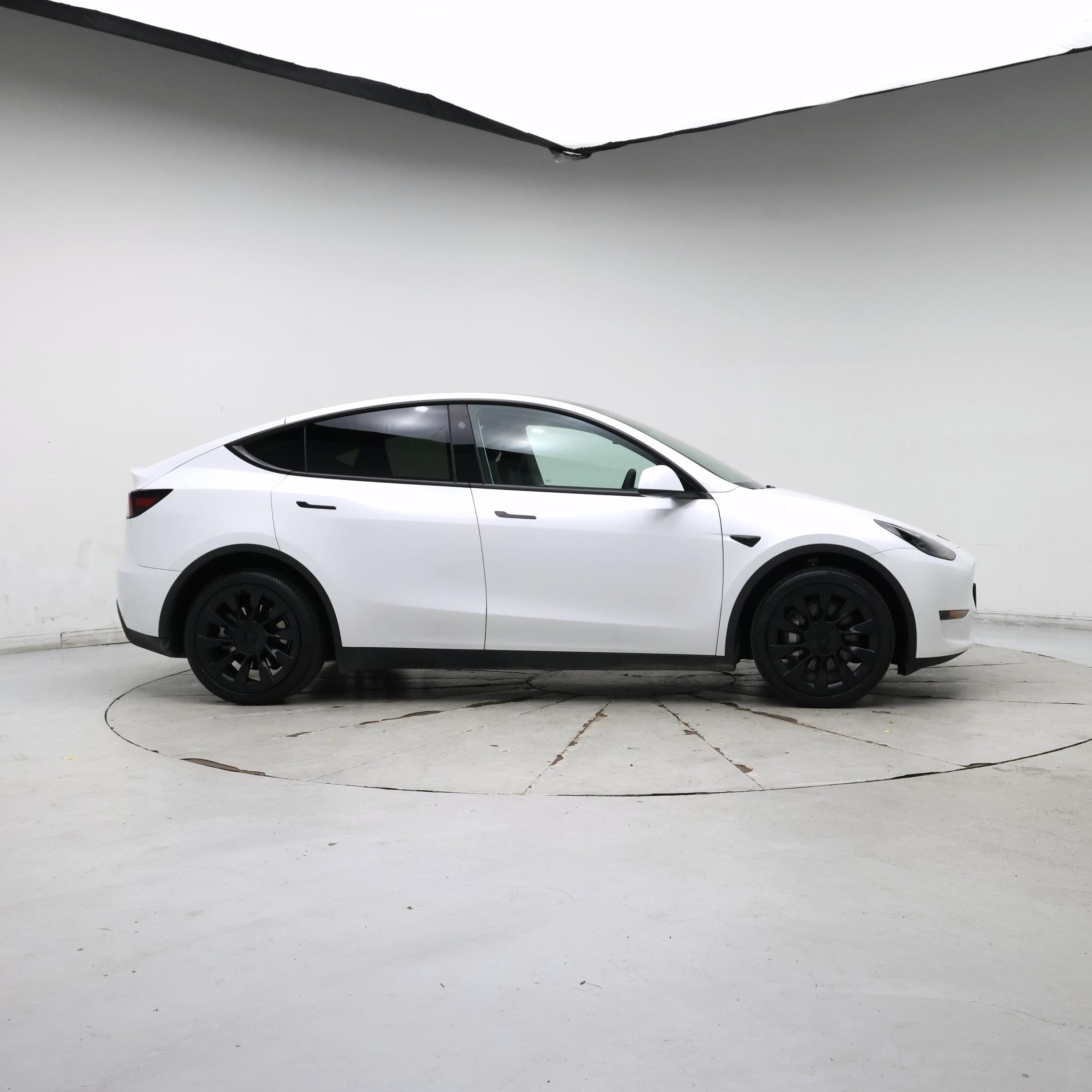 Thumbnail: 2024 Tesla Model Y - 7