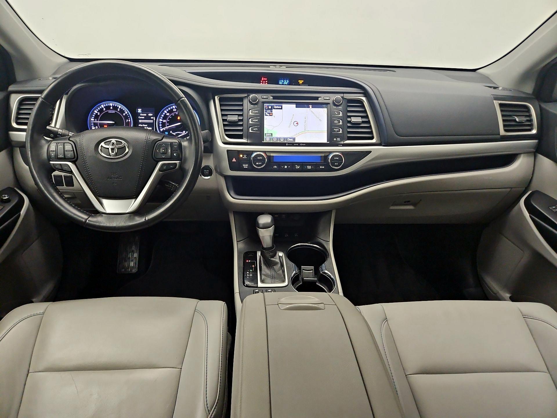 Thumbnail: 2019 Toyota Highlander - 9