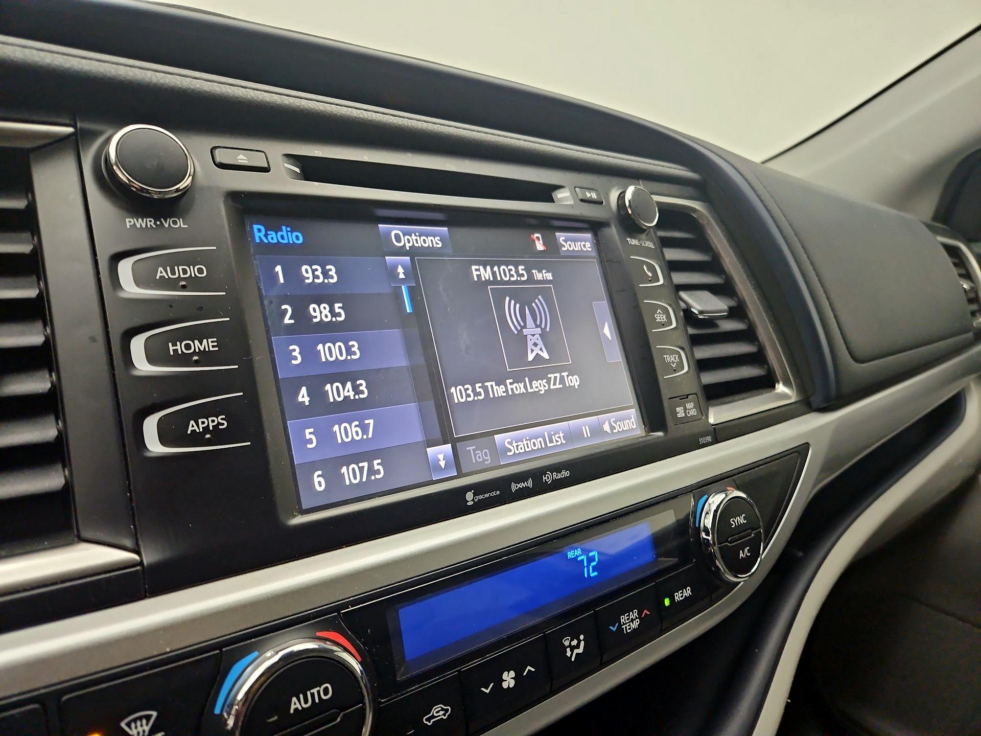 Thumbnail: 2019 Toyota Highlander - 16