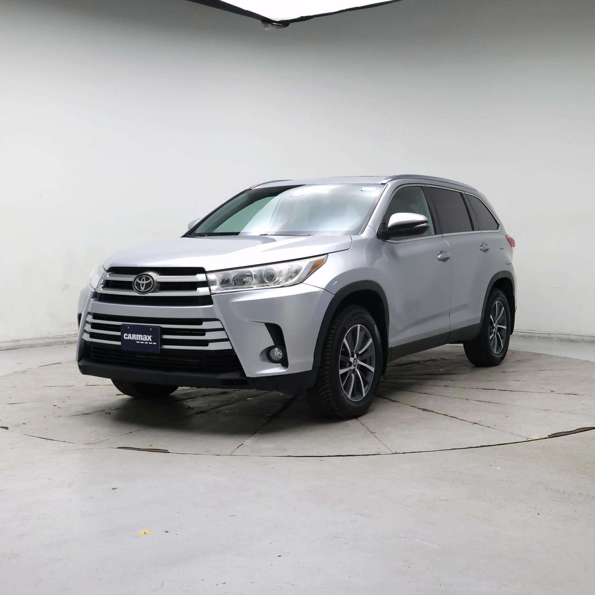 Thumbnail: 2019 Toyota Highlander - 4