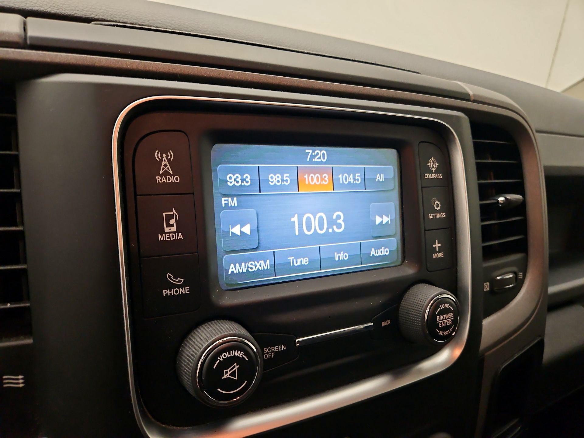 Thumbnail: 2019 RAM 1500 Classic - 15