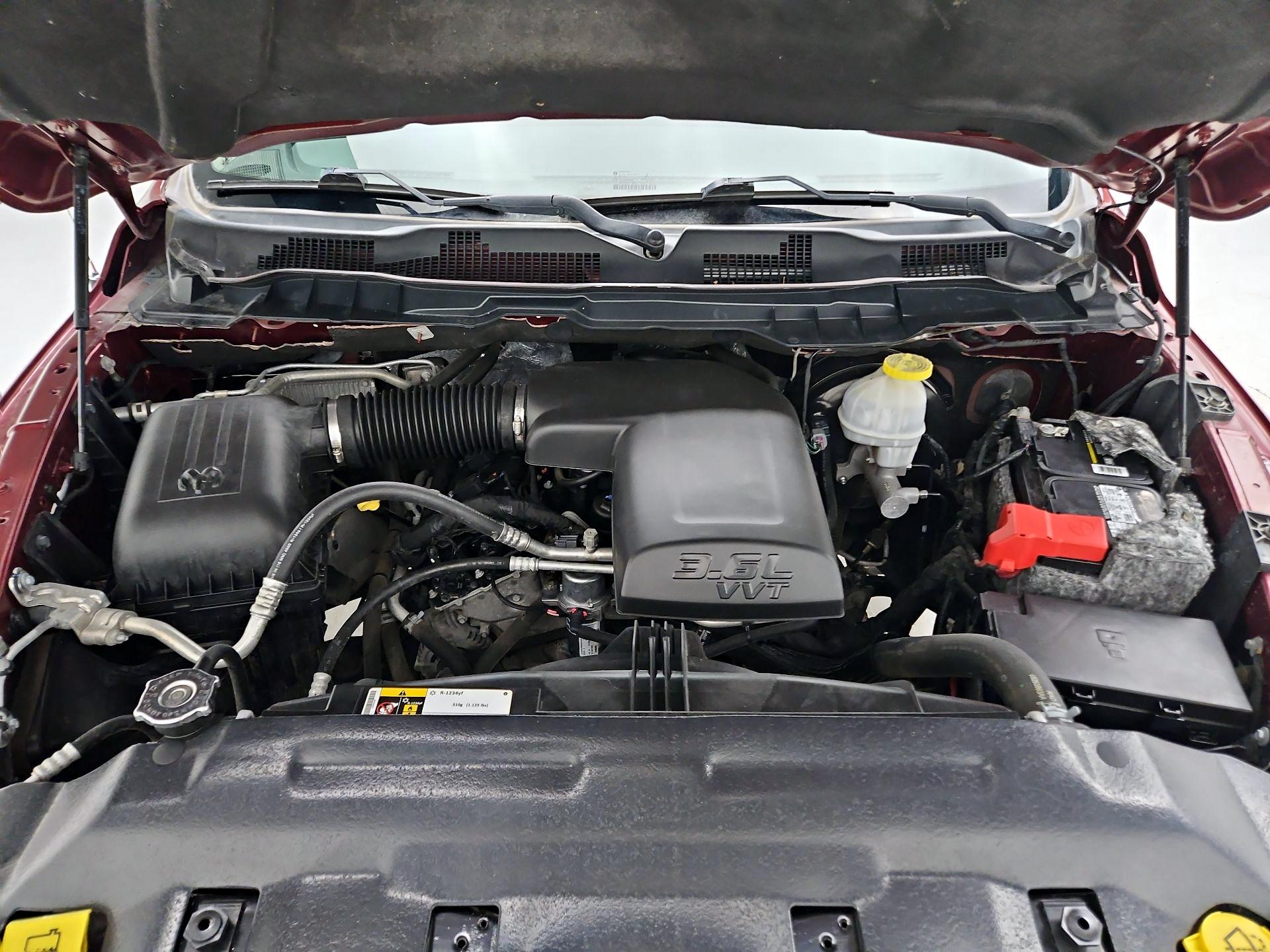 Thumbnail: 2019 RAM 1500 Classic - 19