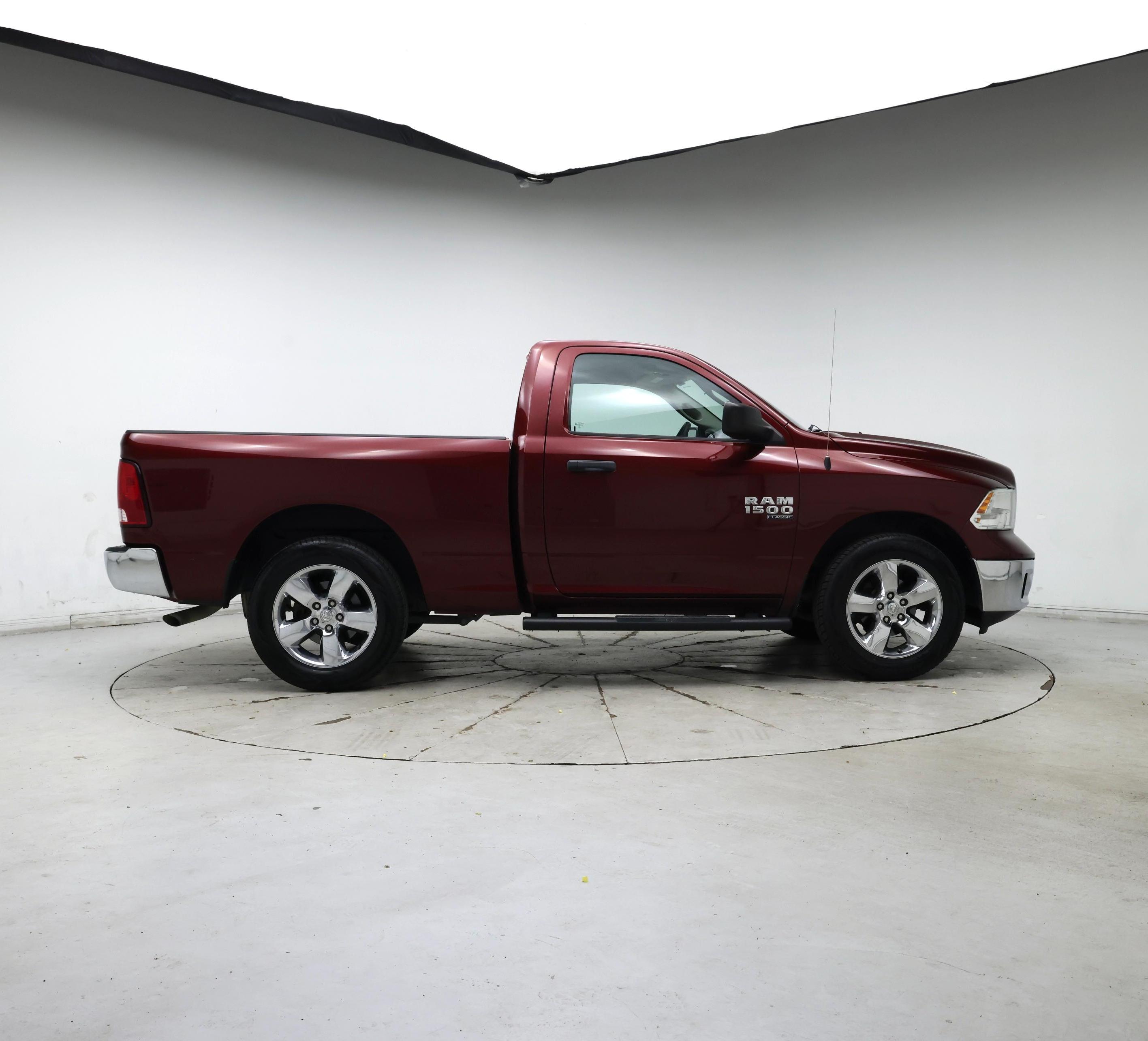 Thumbnail: 2019 RAM 1500 Classic - 7