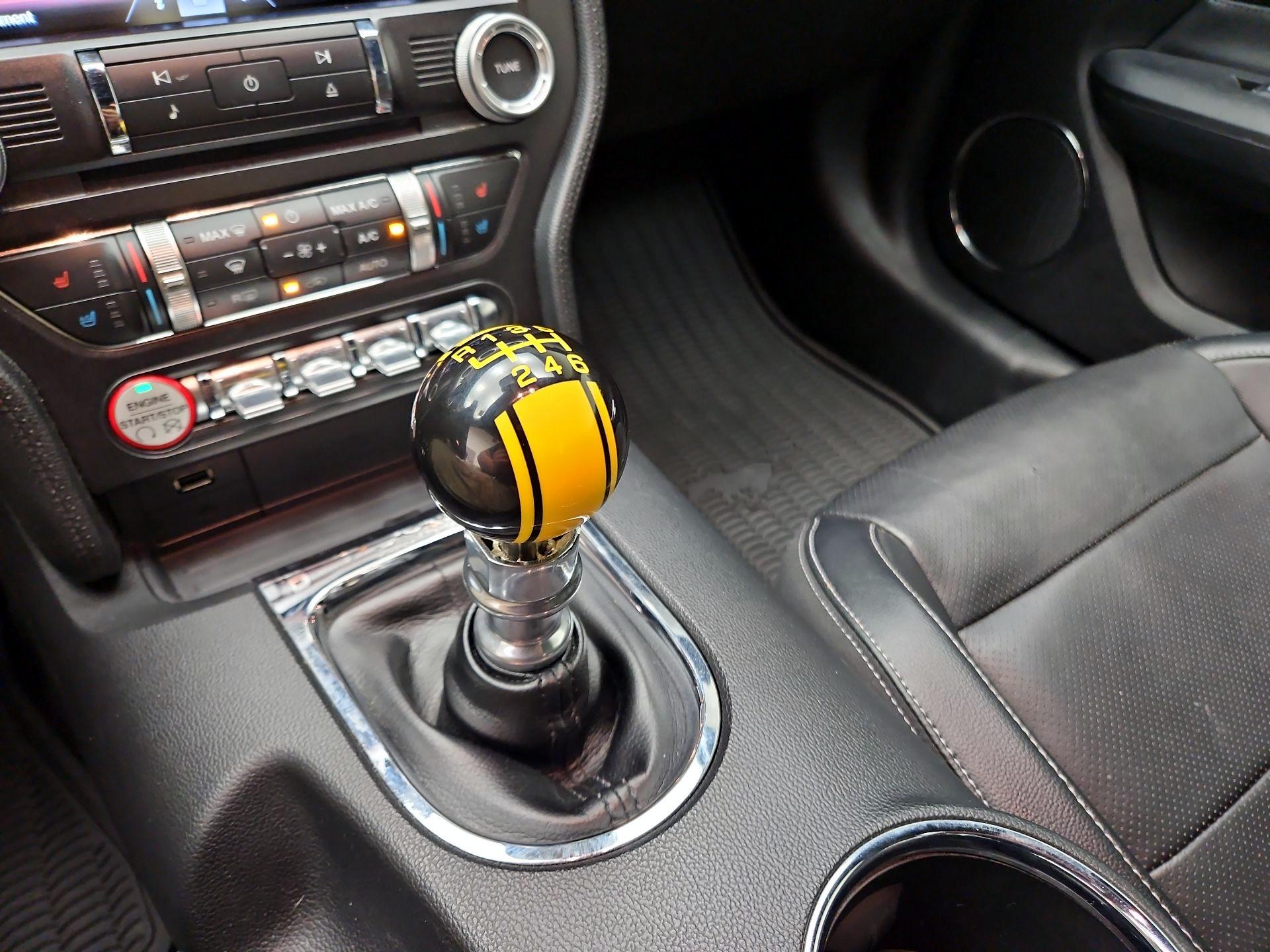 Thumbnail: 2015 Ford Mustang - 18