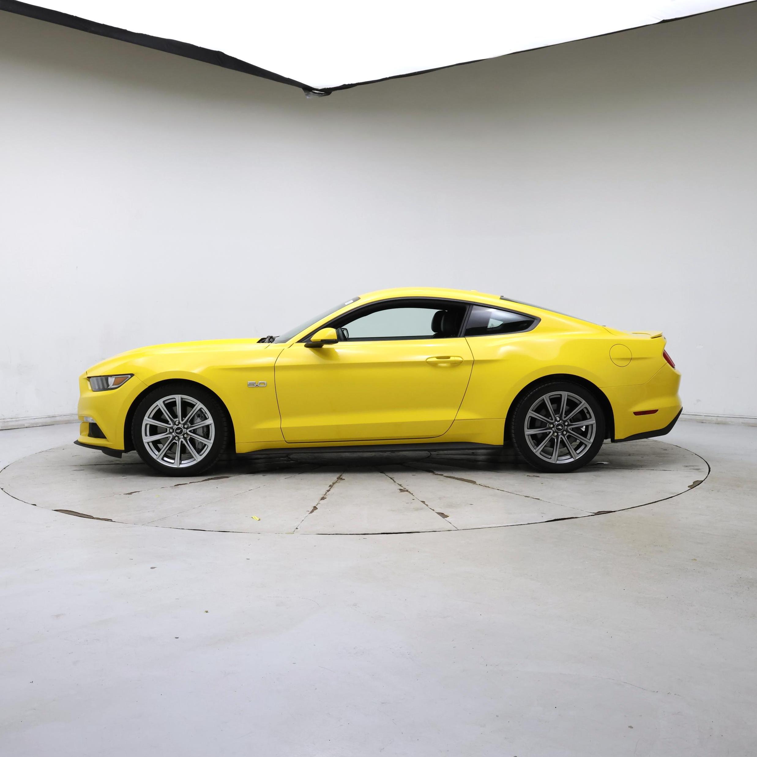 Thumbnail: 2015 Ford Mustang - 3